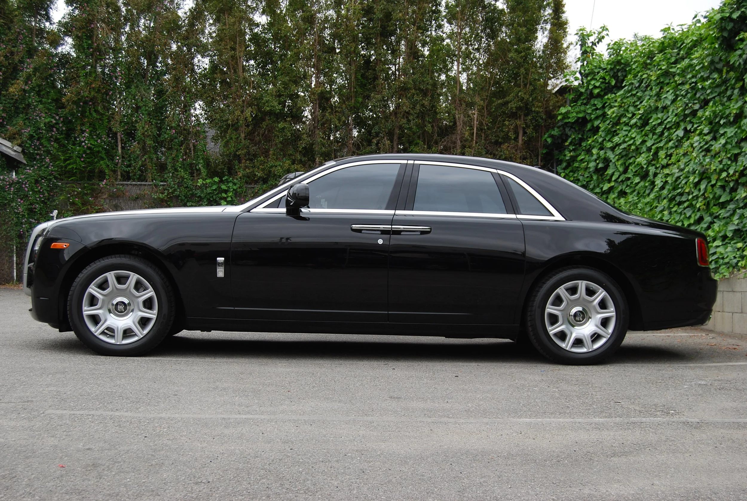 Rolls Royce 5 - Phantom 60 40.JPG