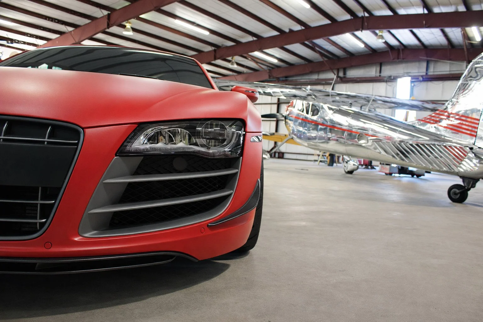 Matte Red R8 - 03.jpg