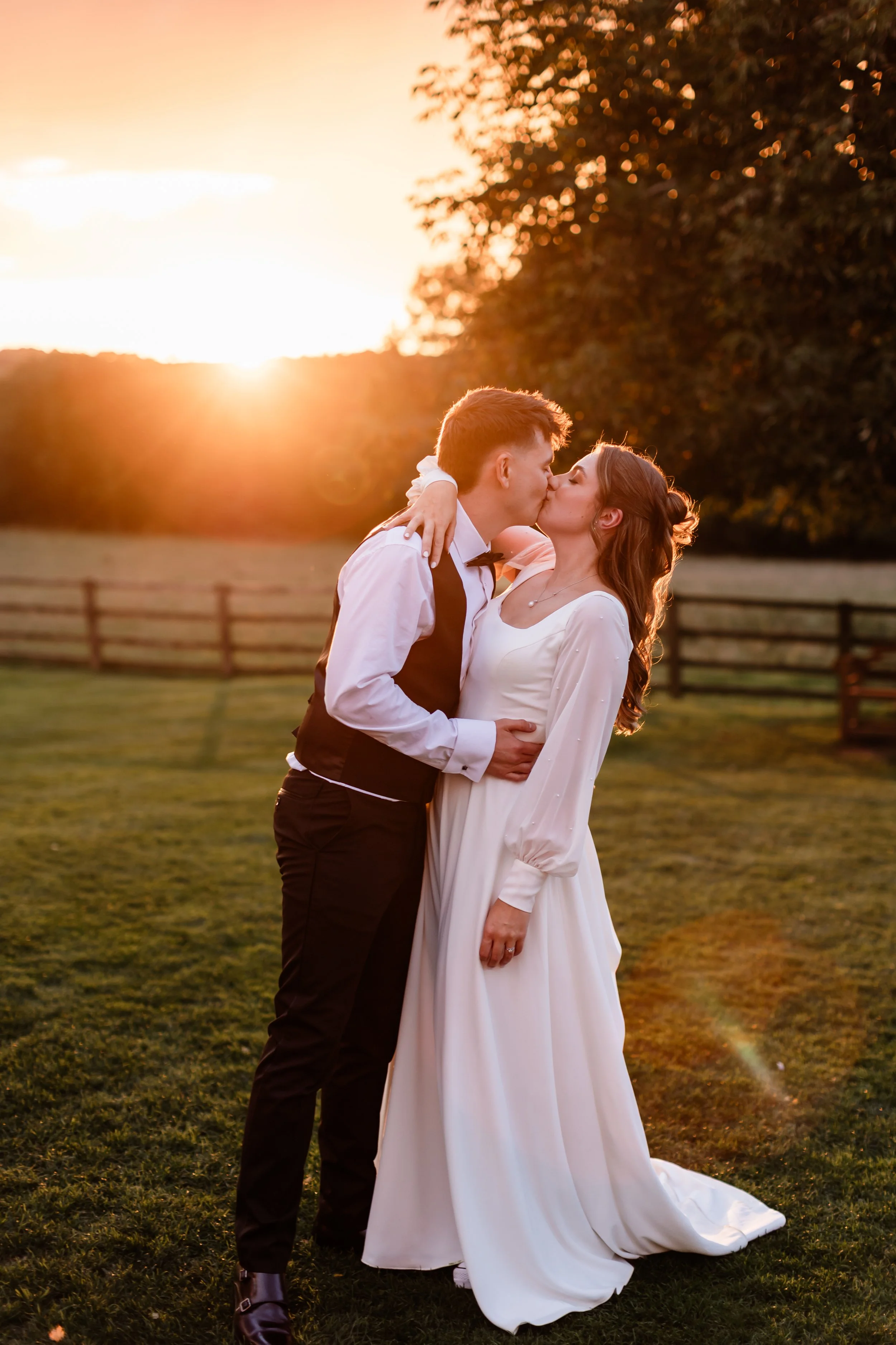 BEST COTSWOLD WEDDING PHOTOGRAPHER-1-7.JPG