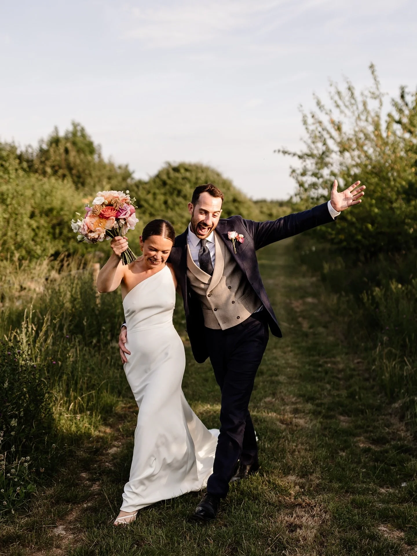 WHAT IS WITH THIS WEATHER 💕⚡️✌🏻

Currently looking out the window and feeling very glad I&rsquo;m inside editing today. So&hellip; here&rsquo;s a little throwback to summer&hellip; A gorgeous June day with every weather possible.

The one thing tha