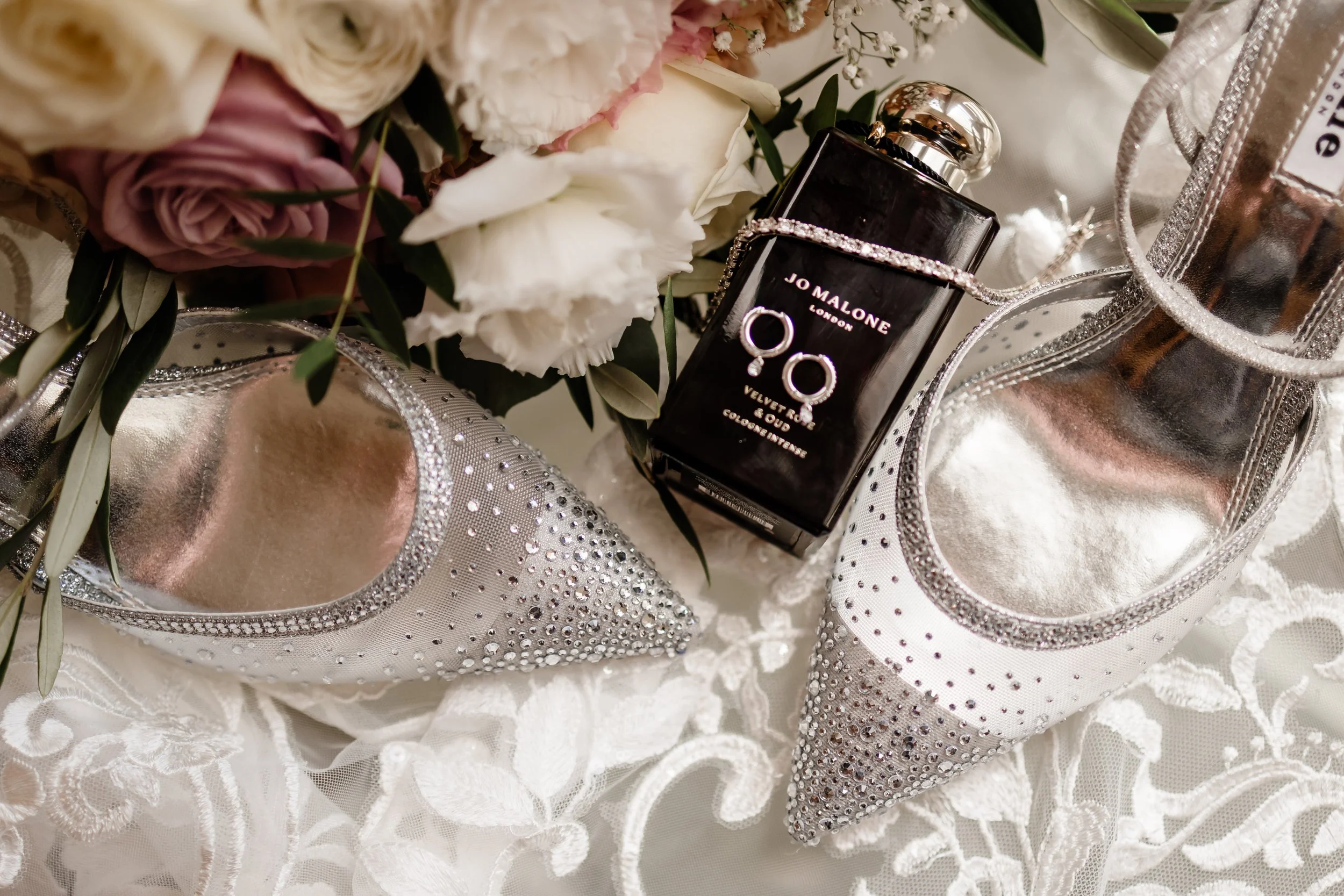 P&E | KINGSCOTE BARN WEDDING PHOTOGRAPHY PREVIEW-8.JPG