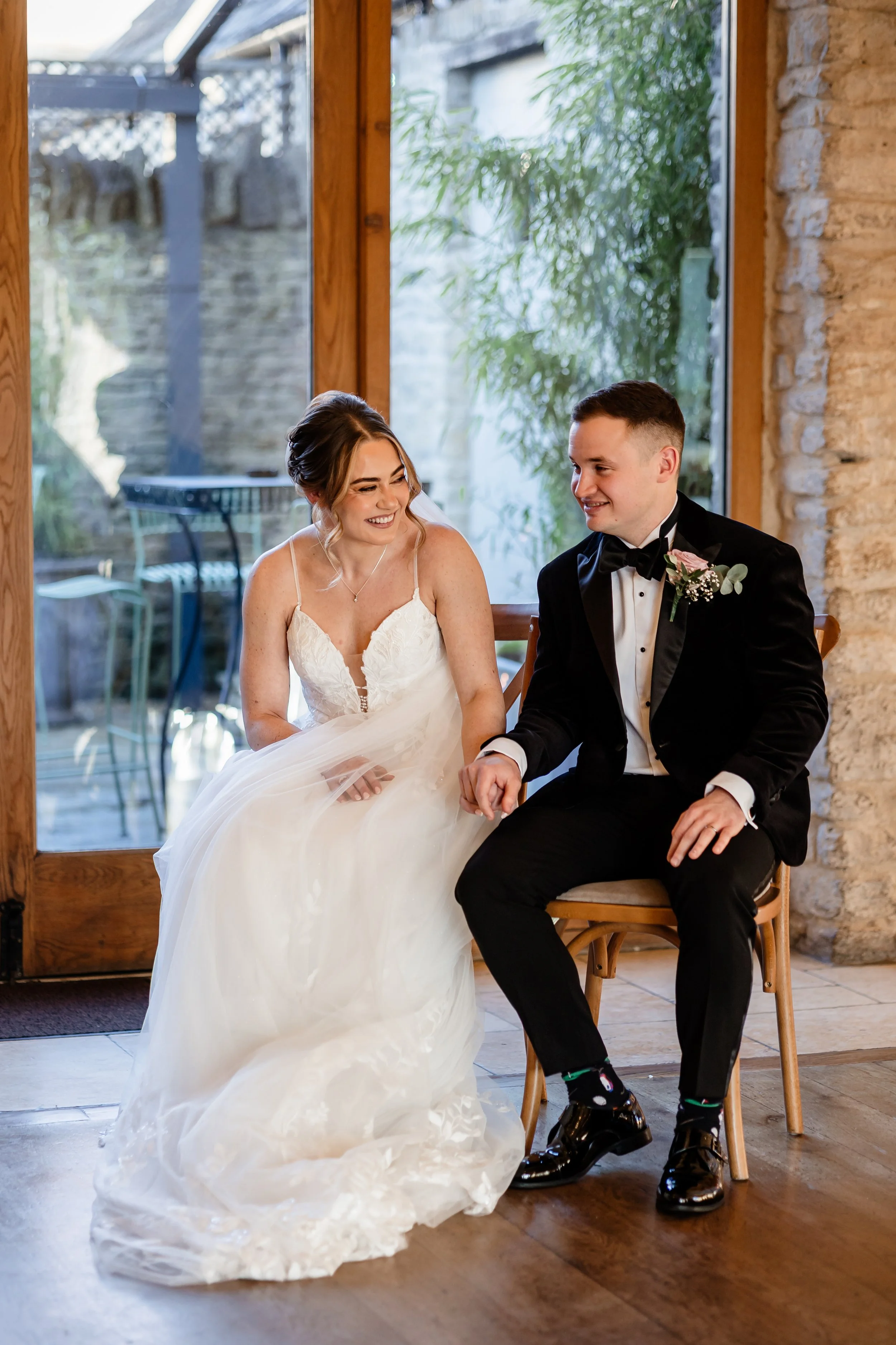 P&E | KINGSCOTE BARN WEDDING PHOTOGRAPHY PREVIEW-25.JPG