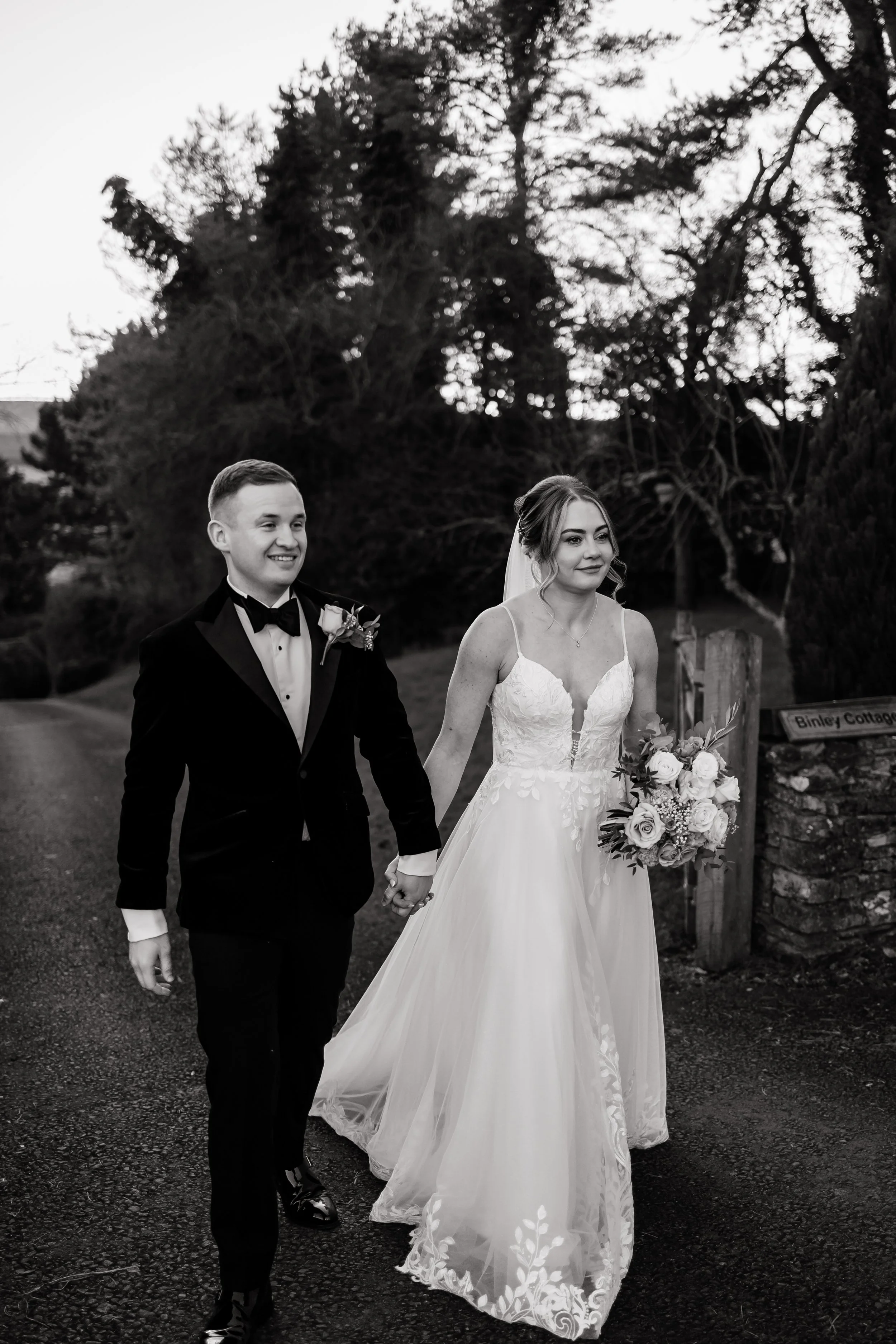 P&E | KINGSCOTE BARN WEDDING PHOTOGRAPHY PREVIEW-59.JPG