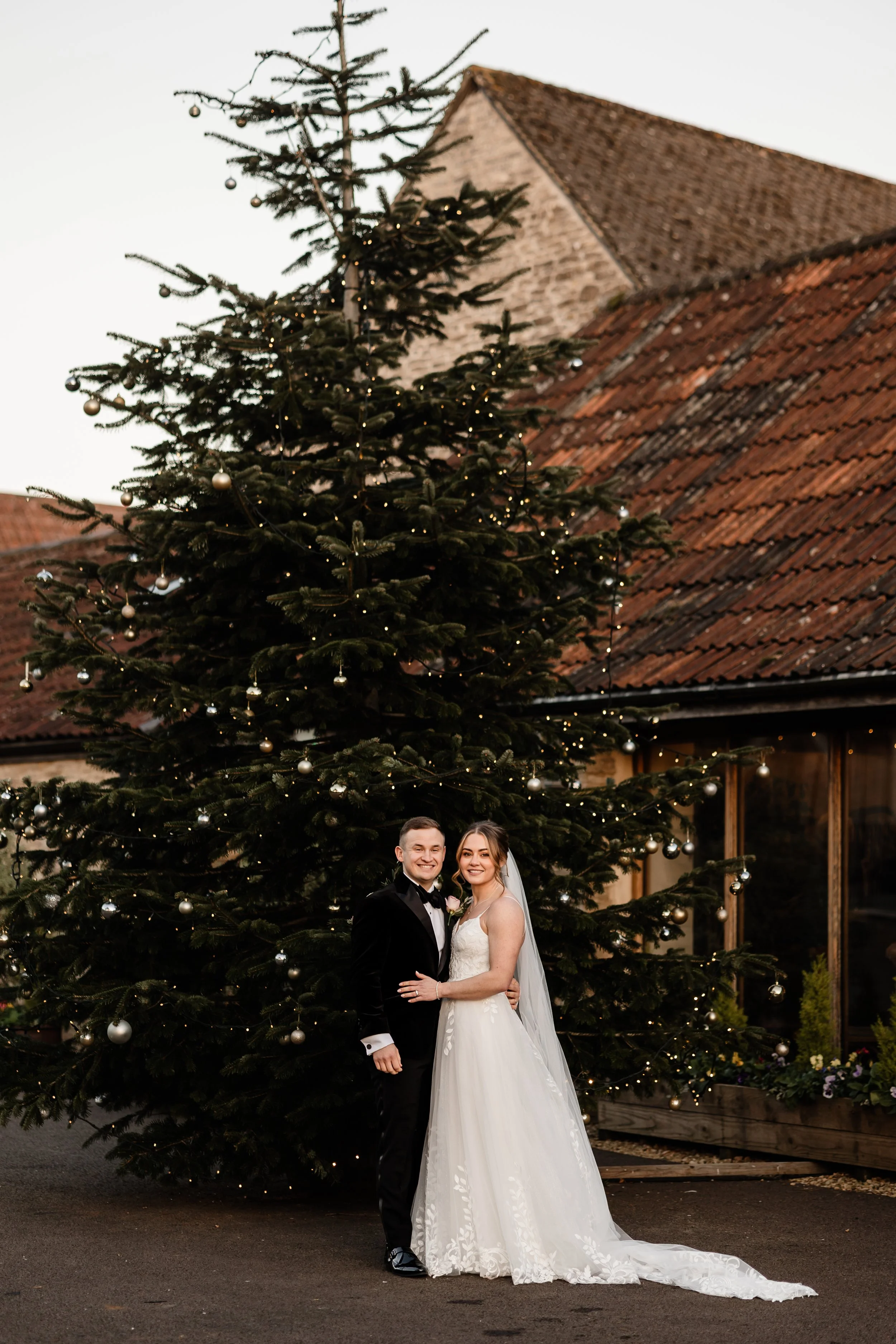 P&E | KINGSCOTE BARN WEDDING PHOTOGRAPHY PREVIEW-61.JPG