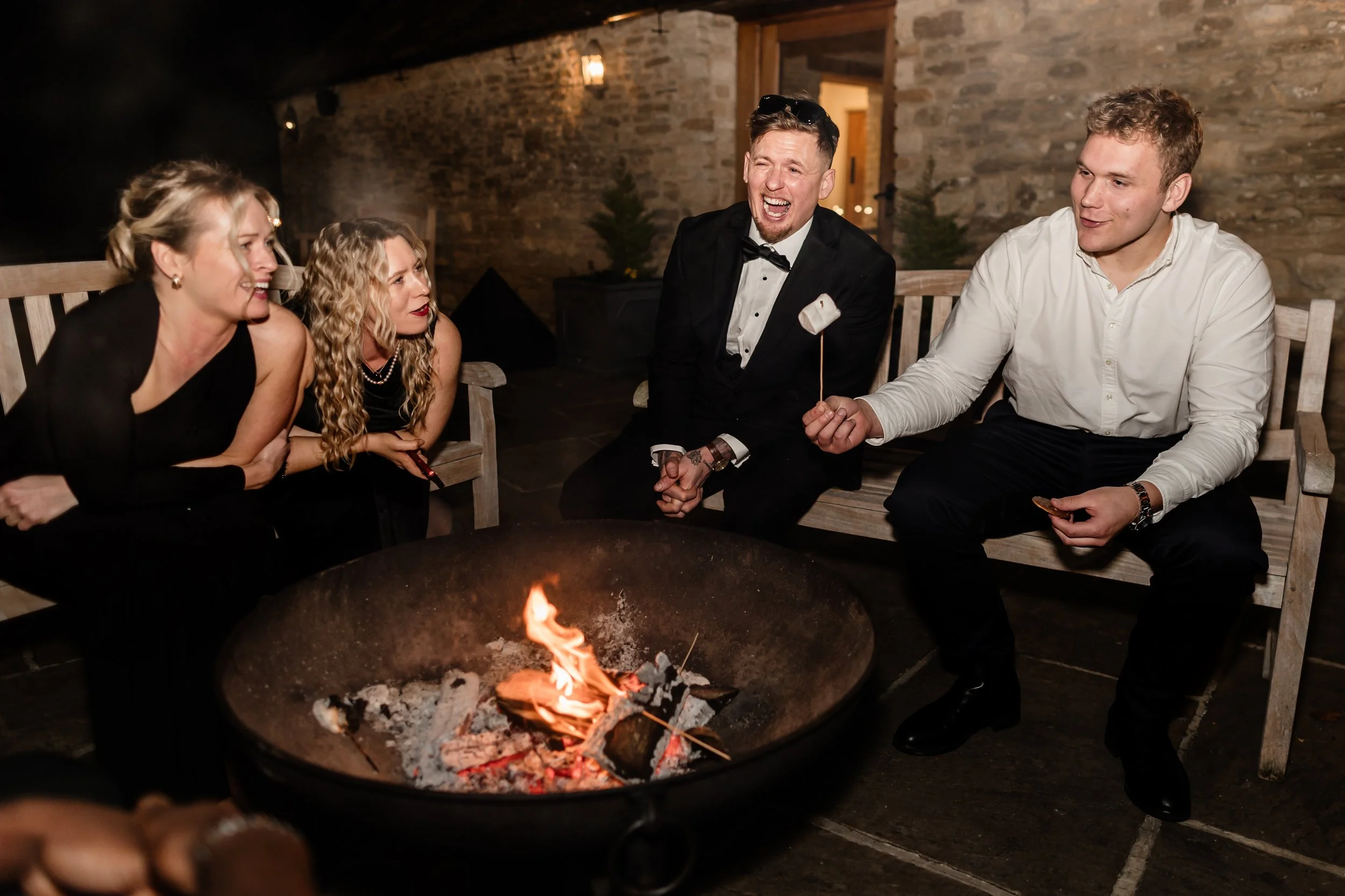 P&E | KINGSCOTE BARN WEDDING PHOTOGRAPHY PREVIEW-94.JPG