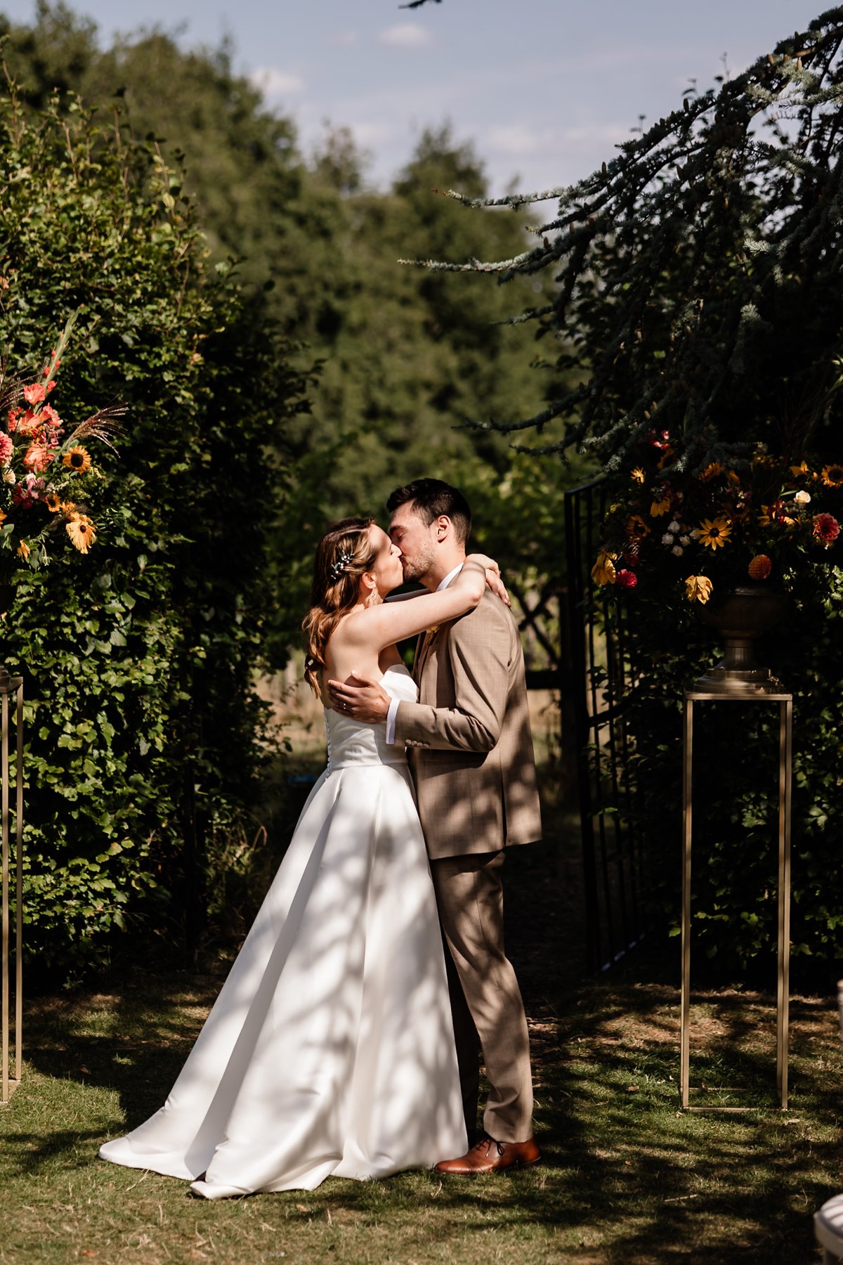 BEST COTSWOLD WEDDING PHOTOGRAPHER-12.JPG