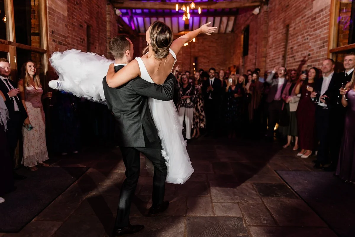 BEST COTSWOLD WEDDING PHOTOGRAPHER-152.JPG