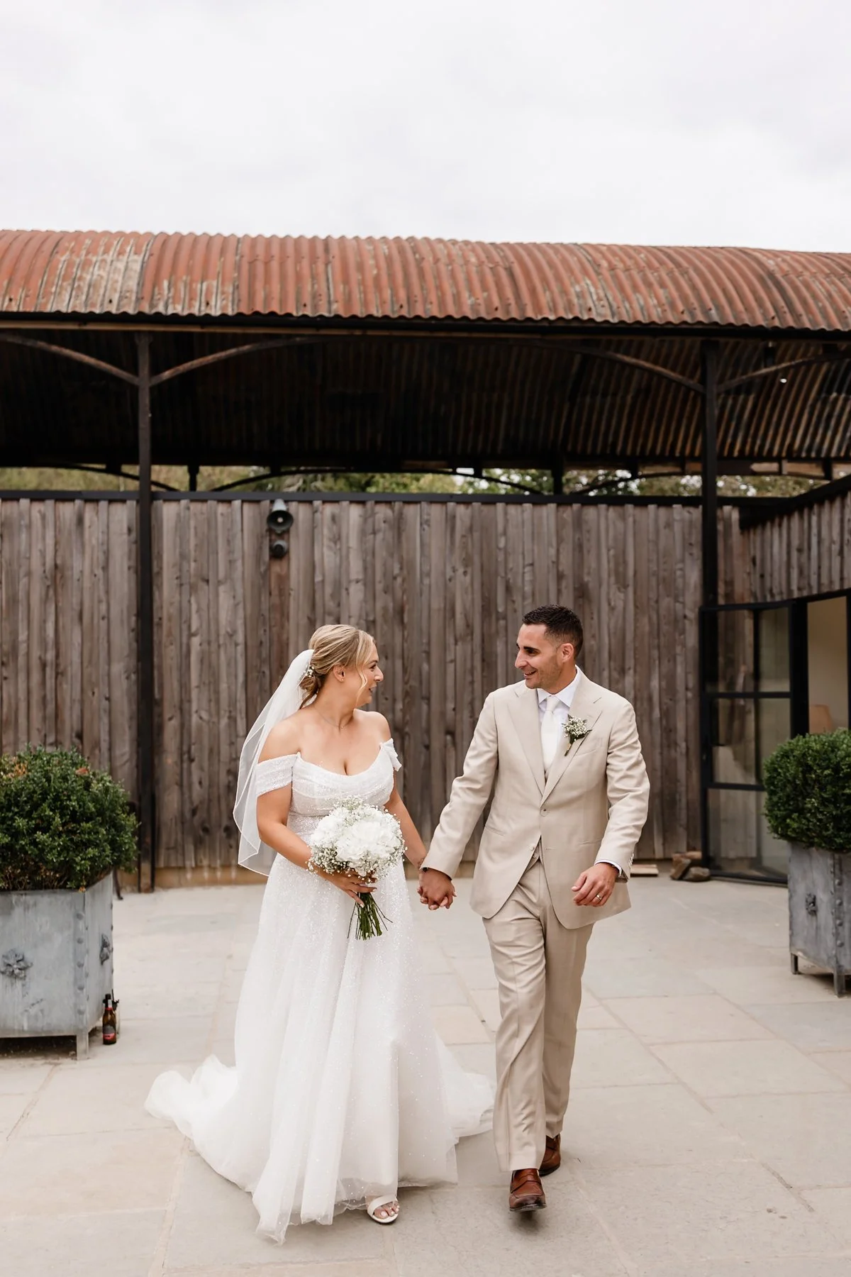 CANDID OLD GORE WEDDING PHOTOGRAPHER-25.JPG