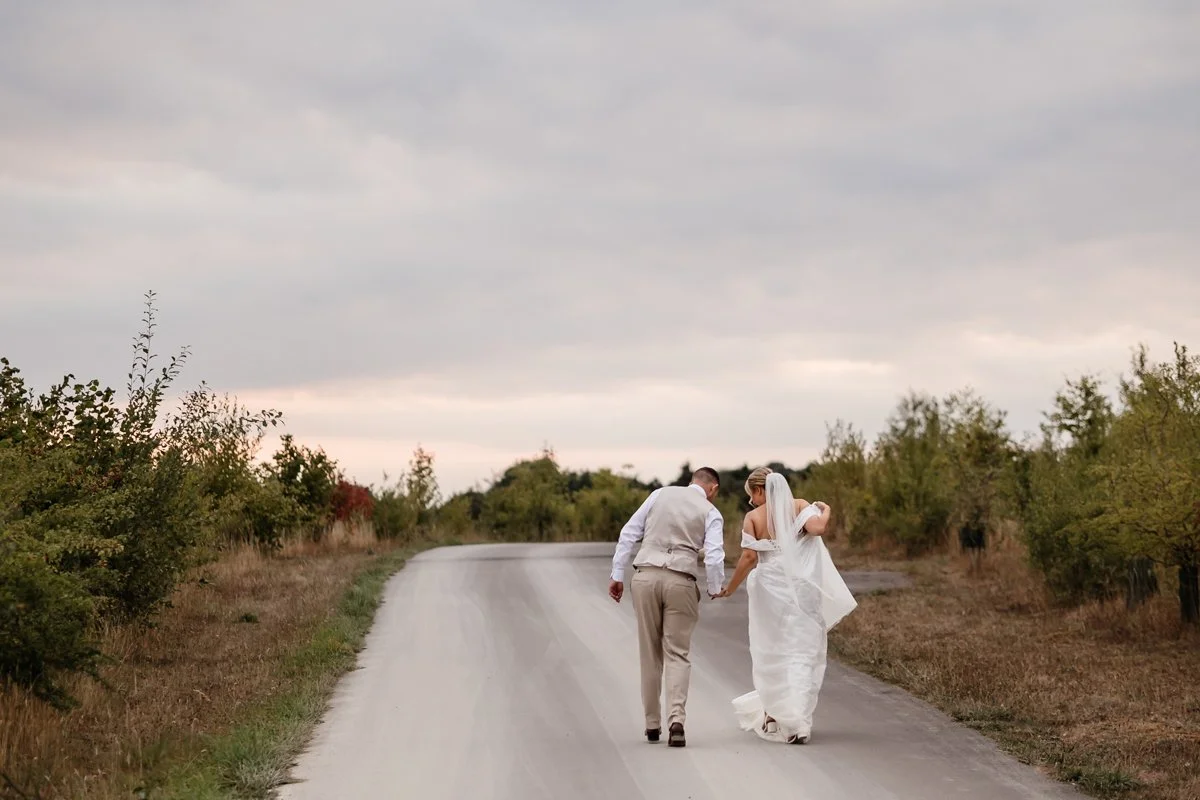 CANDID OLD GORE WEDDING PHOTOGRAPHER-33.JPG