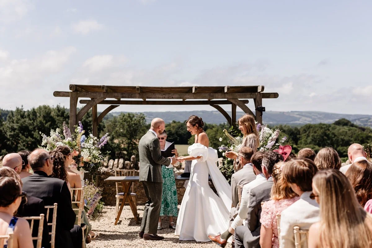 RELAXED CORSWOLD WEDDING PHOTOGRAPHER-3.JPG