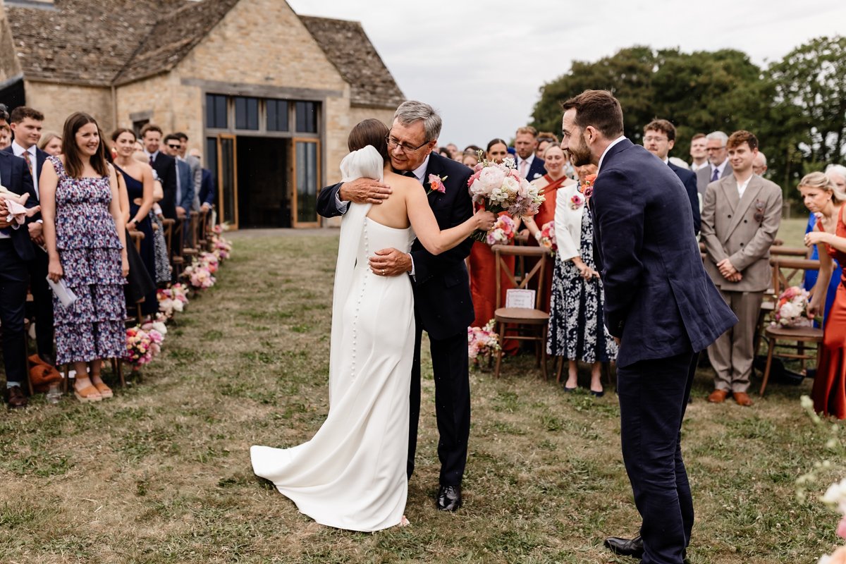 RELAXED CORSWOLD WEDDING PHOTOGRAPHER-6.JPG