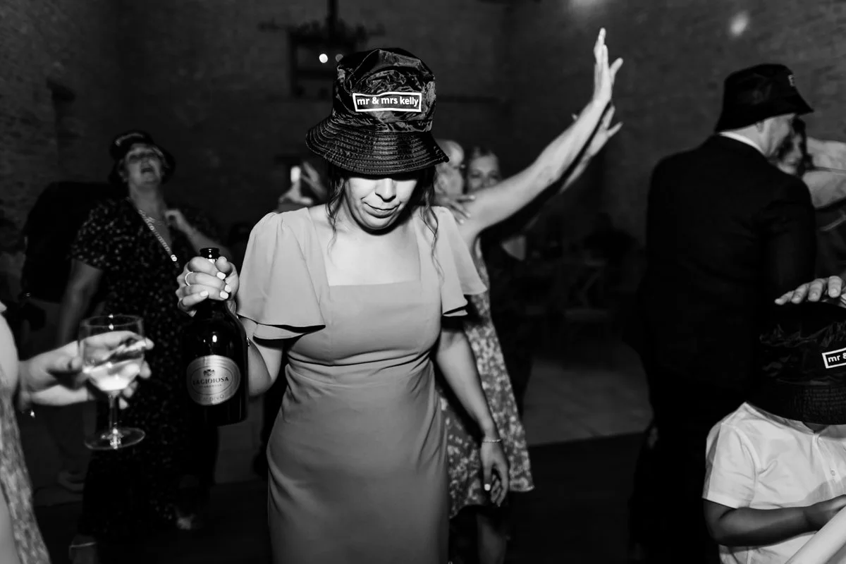 RELAXED CORSWOLD WEDDING PHOTOGRAPHER-30.JPG