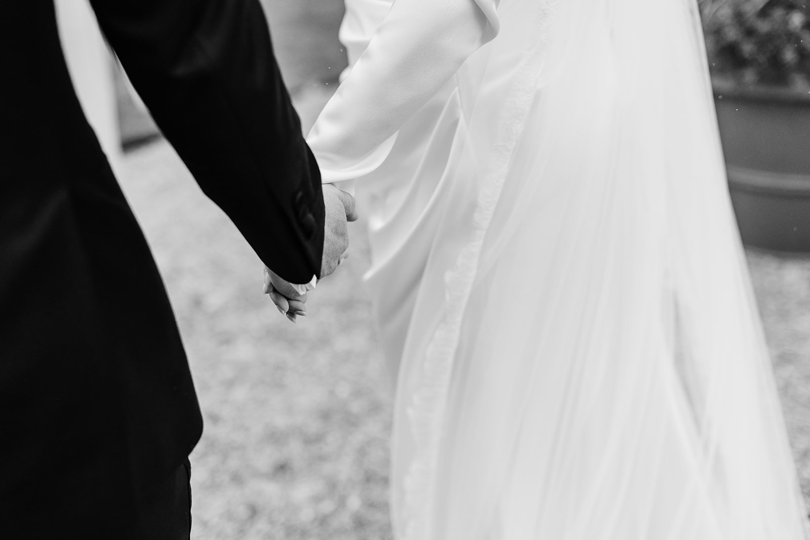 J&M _ OLD GORE WEDDING PHOTOGRAPHY PREVIEW-42.jpg