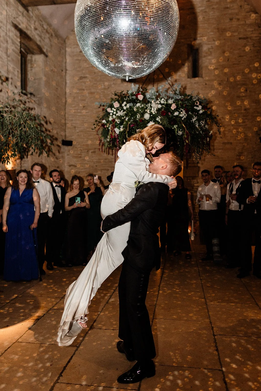 J&M _ OLD GORE WEDDING PHOTOGRAPHY PREVIEW-70.jpg