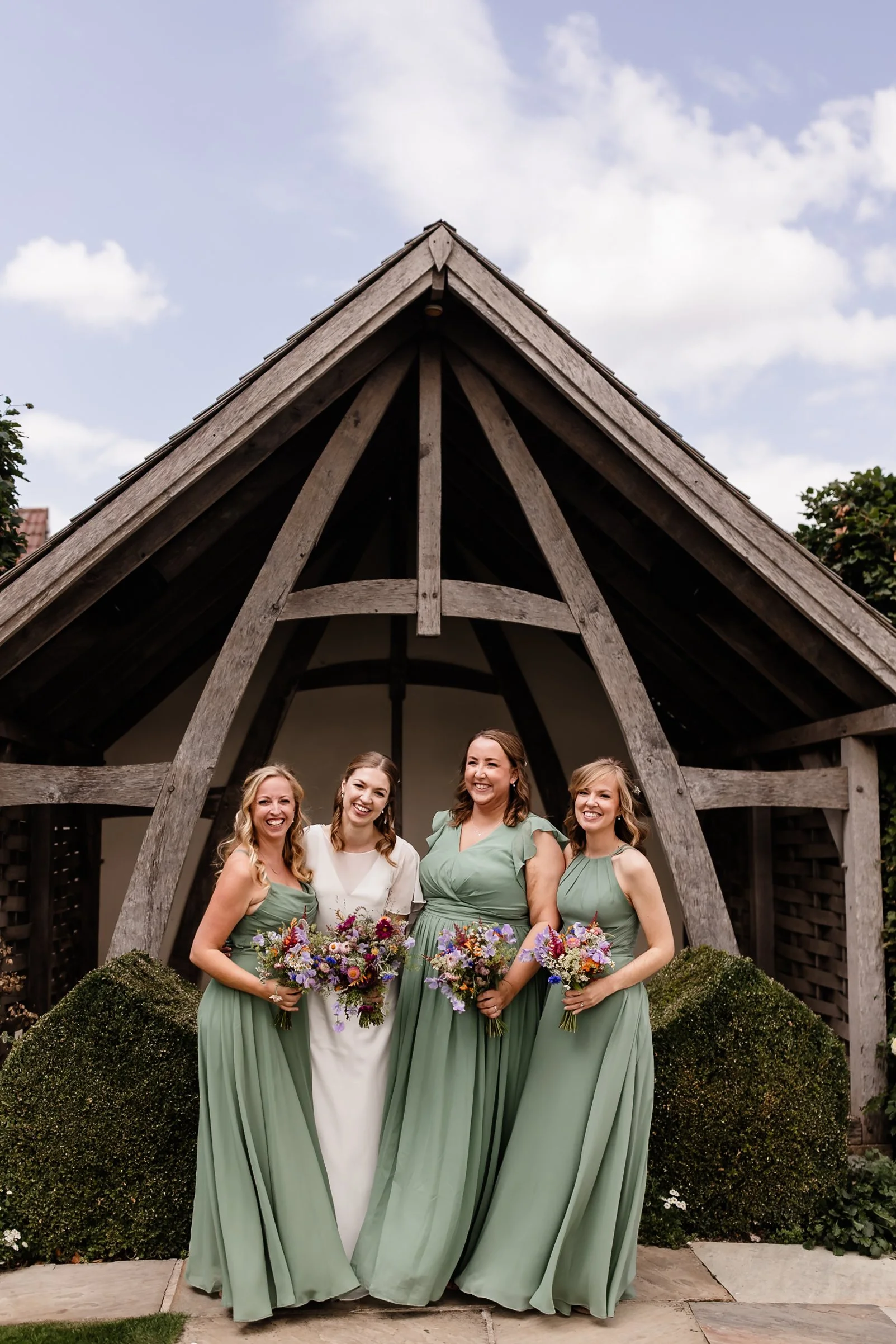 KINGSCOTE BARN WEDDING PHOTOGRAPHER-2.JPG