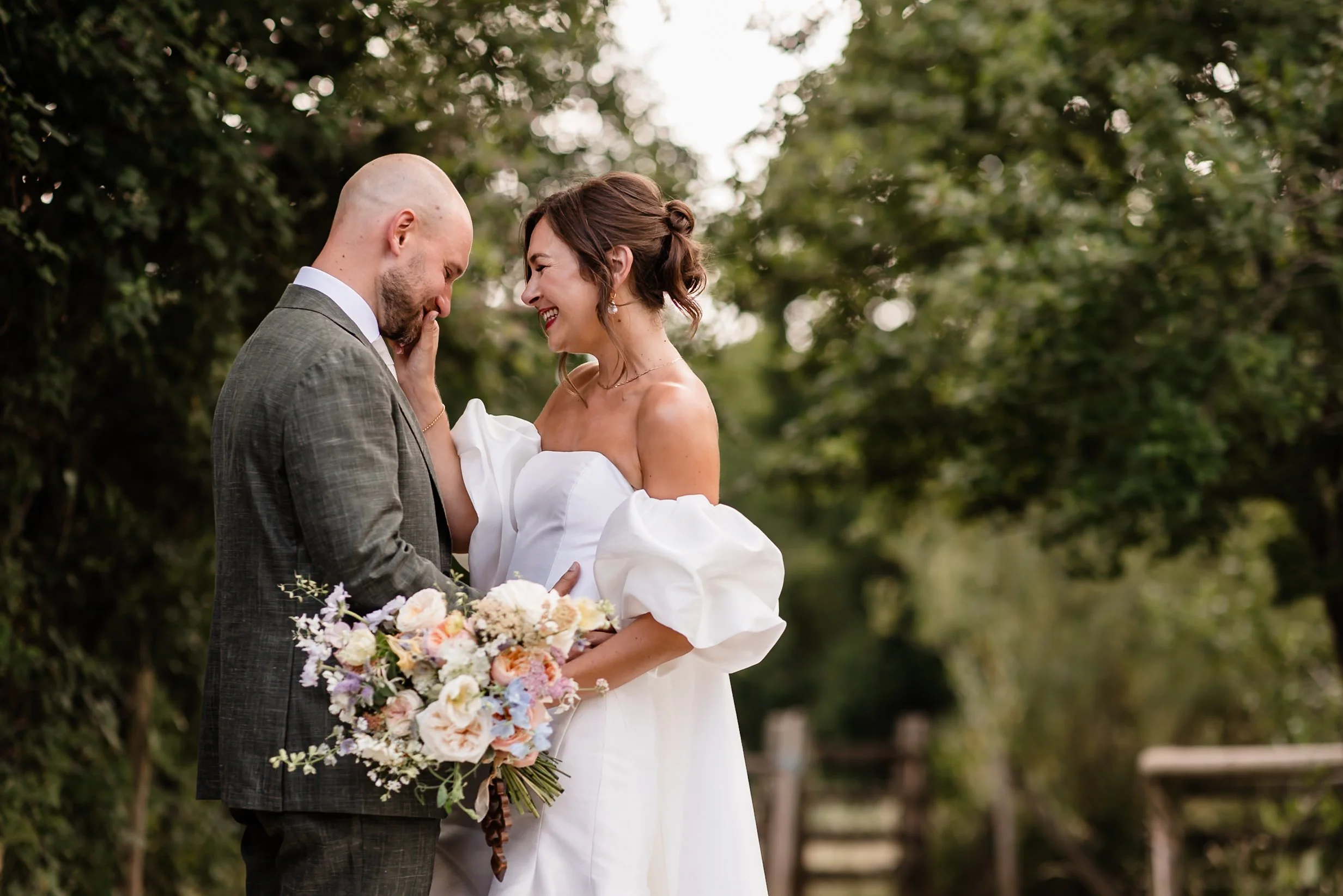 A Full Sun Summer Wedding at Folly Farm (No Golden Hour Needed)