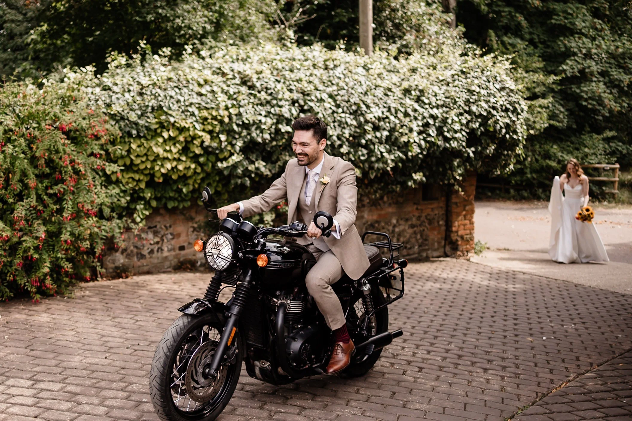 SUMMER WEDDING AT OLD LUXTERS BARN-44.JPG