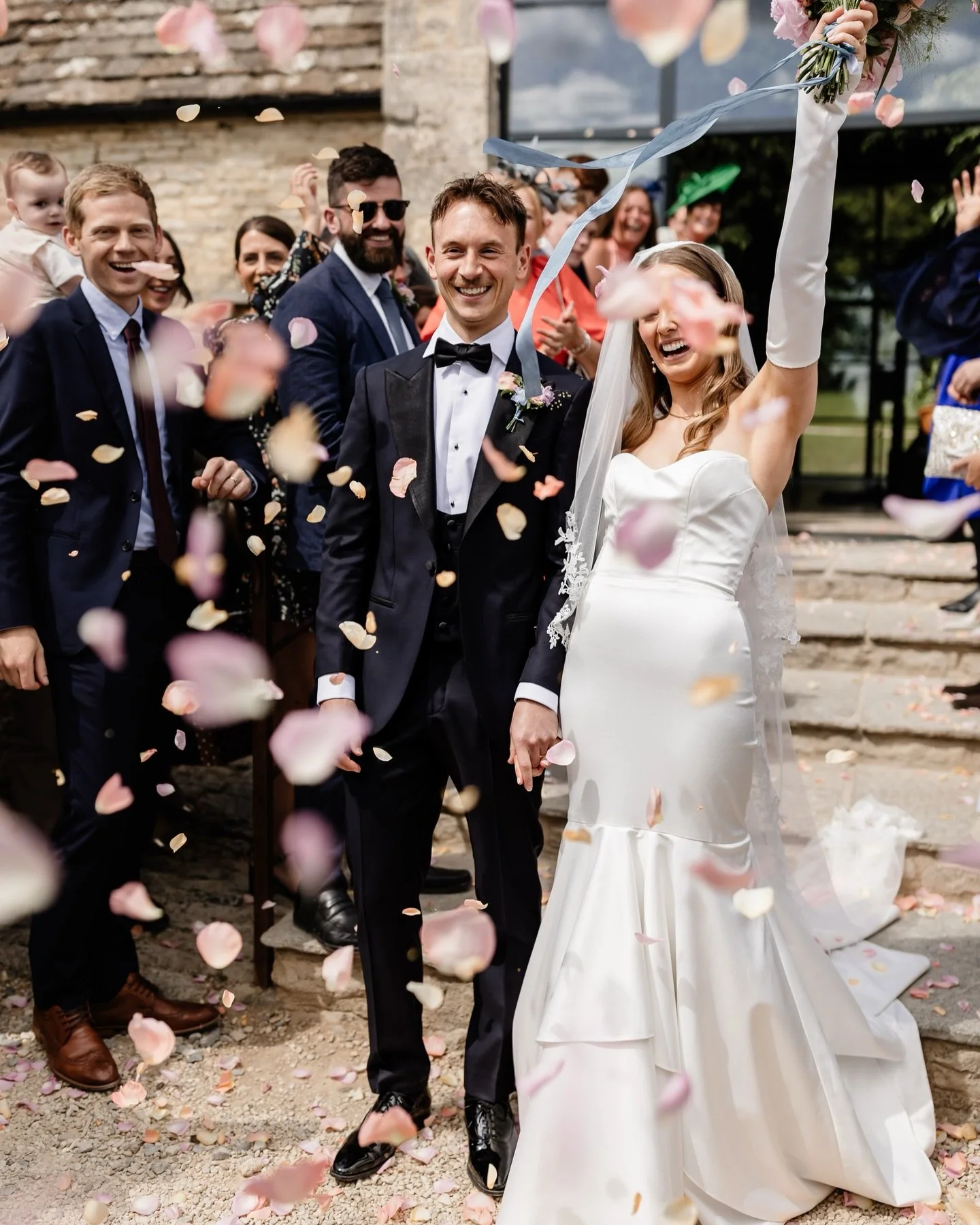 TWENTY FIVE ✌🏻⚡️💕

One wedding left.
New Year&rsquo;s Eve.
And it&rsquo;s going to be EPIC.

Here are some moments from this year so far.
What a ride. I love you all.

Merry Christmas you absolute beauties ✨

#weddingphotographer #thisistwentyfive