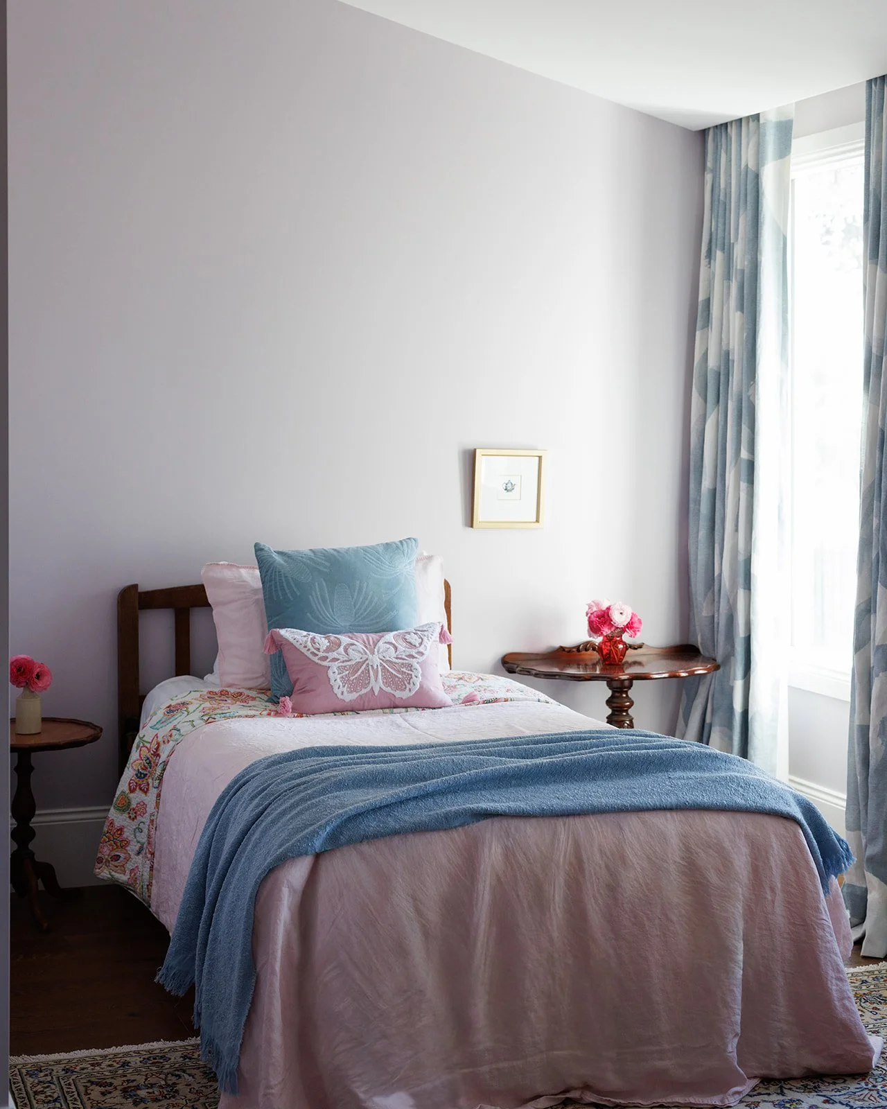 Mary Jane Suite single bed