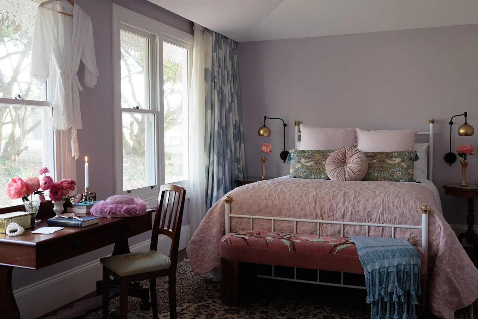 Mary Jane Suite bed and desk