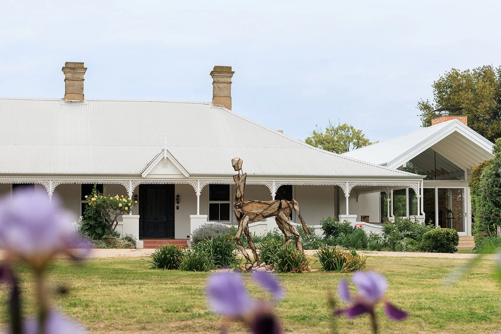 Front outside at Littlebourne House Bathurst