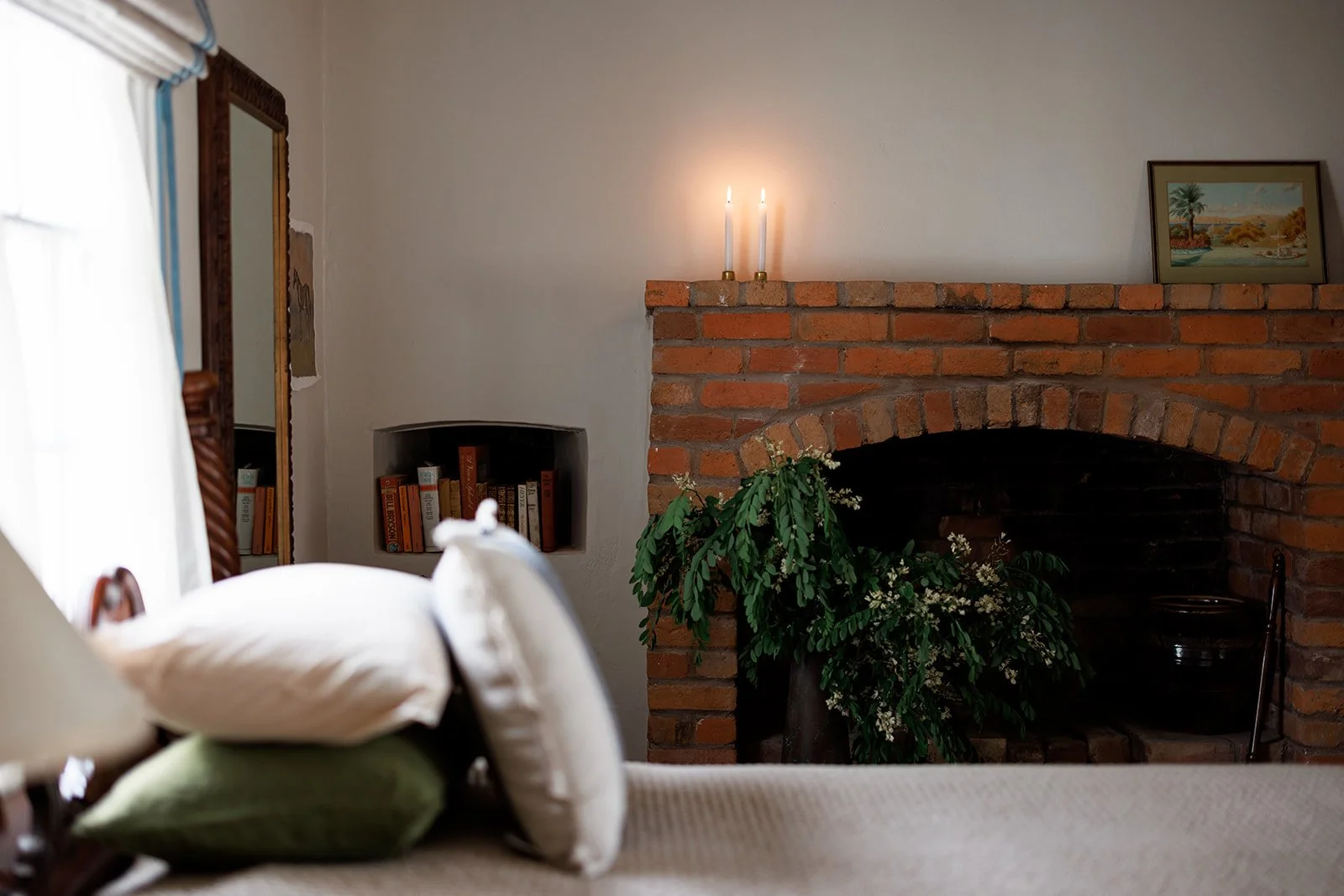 Ribbon Gang Suite fireplace