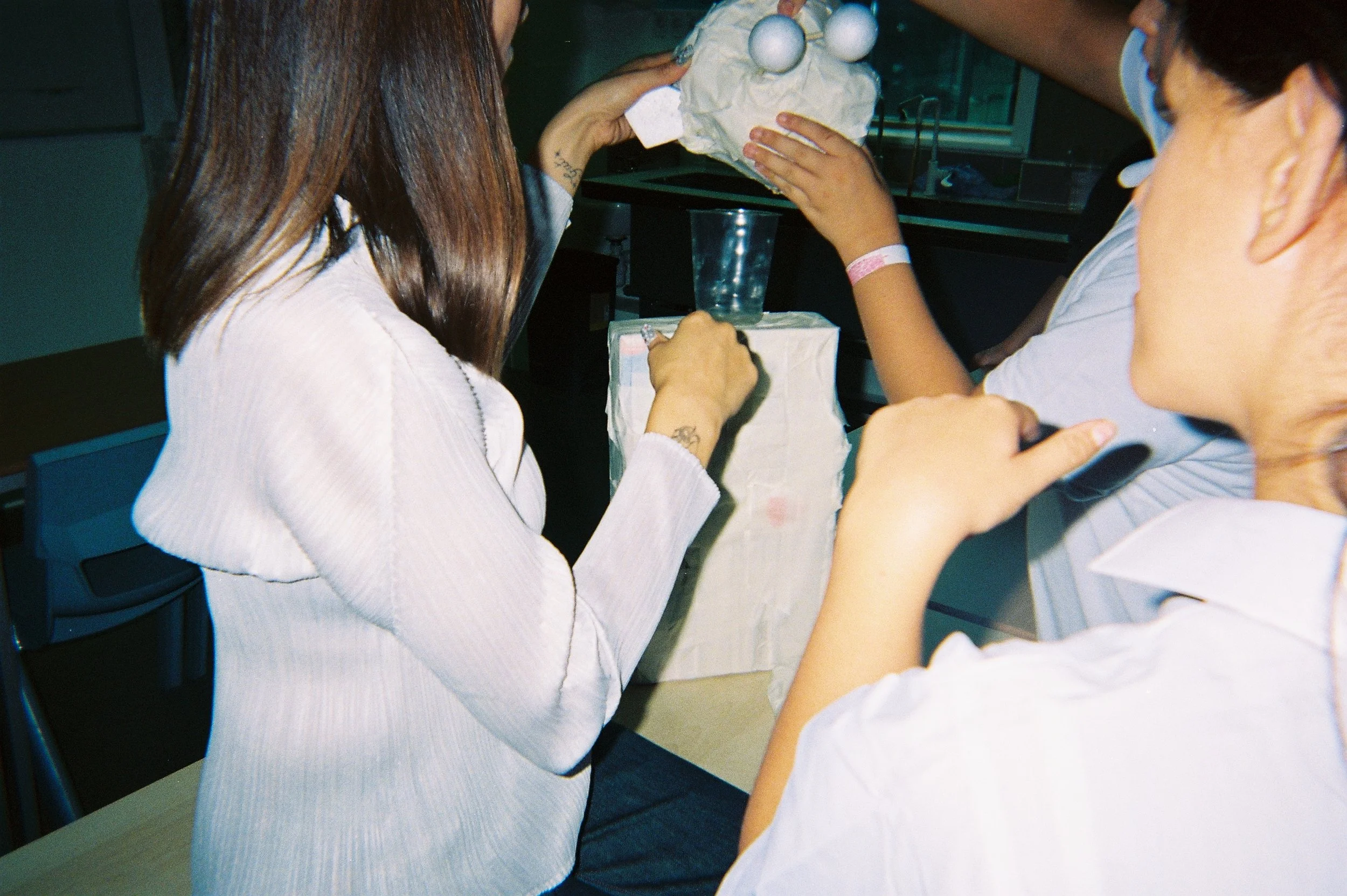 R1-00221-031A.JPG