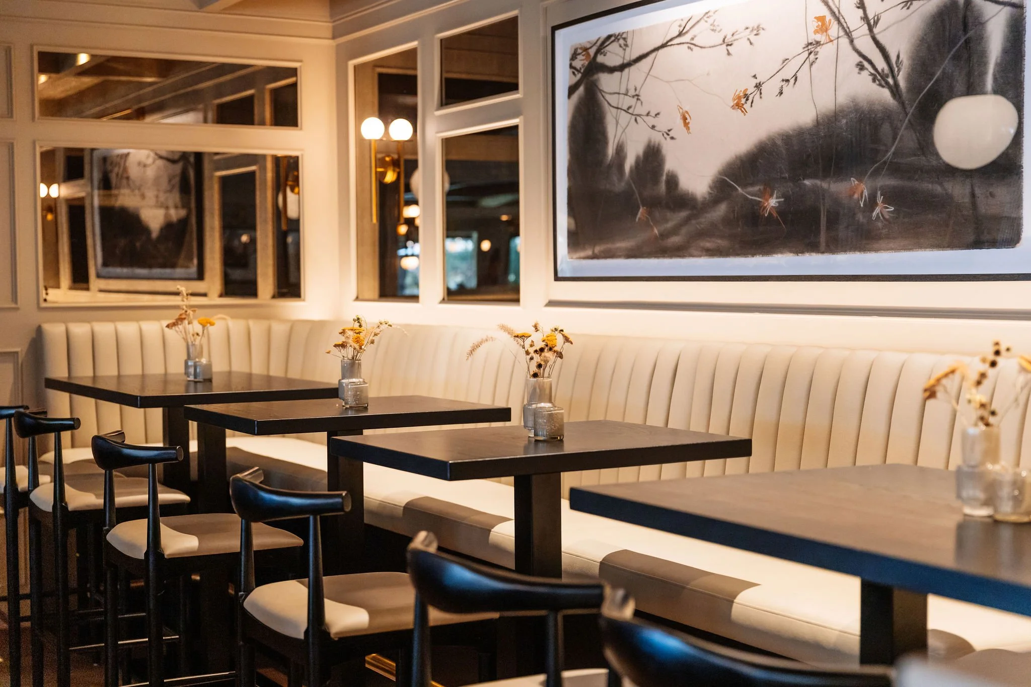 GatheringTableInterior8.jpg