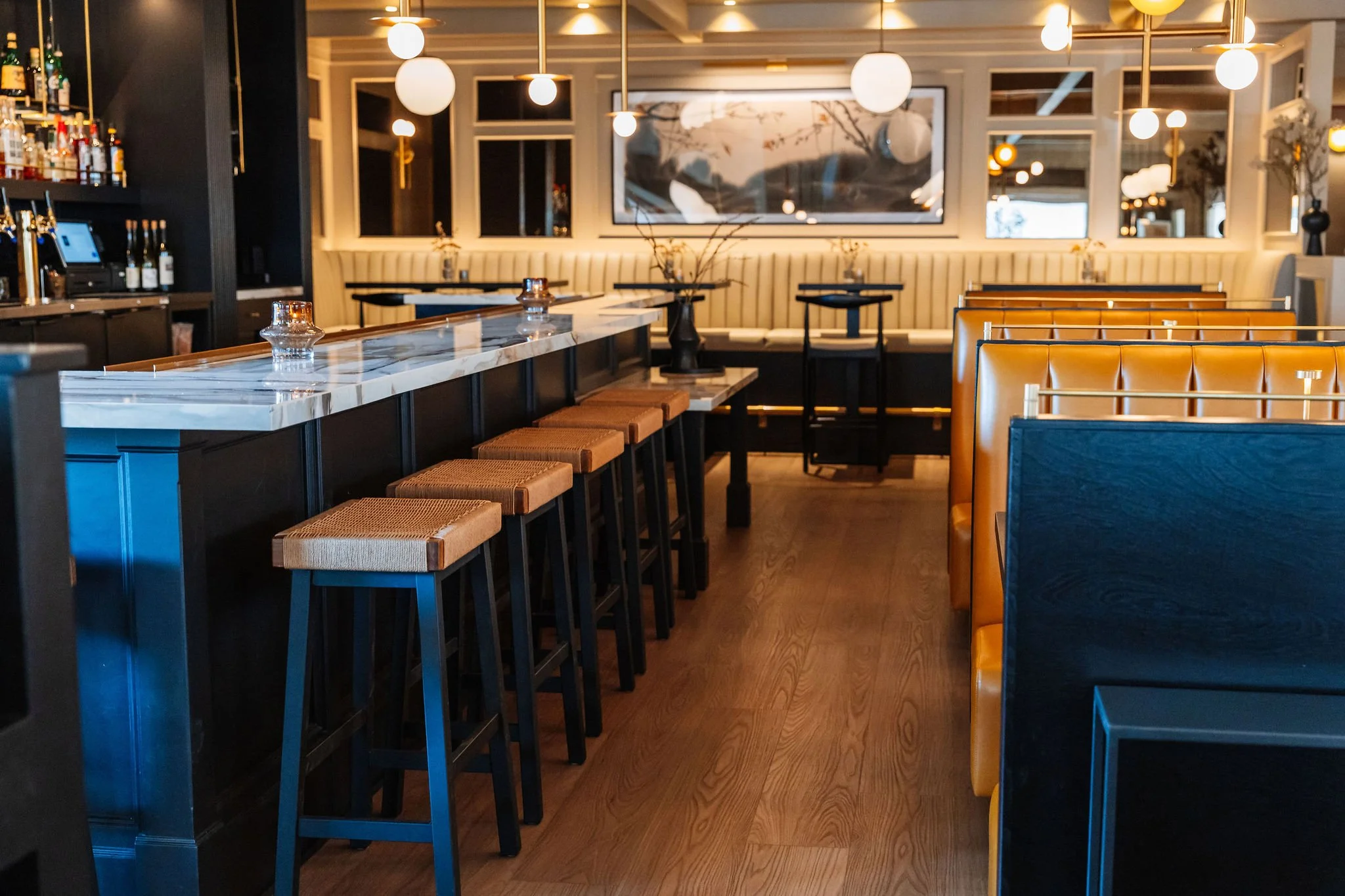GatheringTableInterior3.jpg