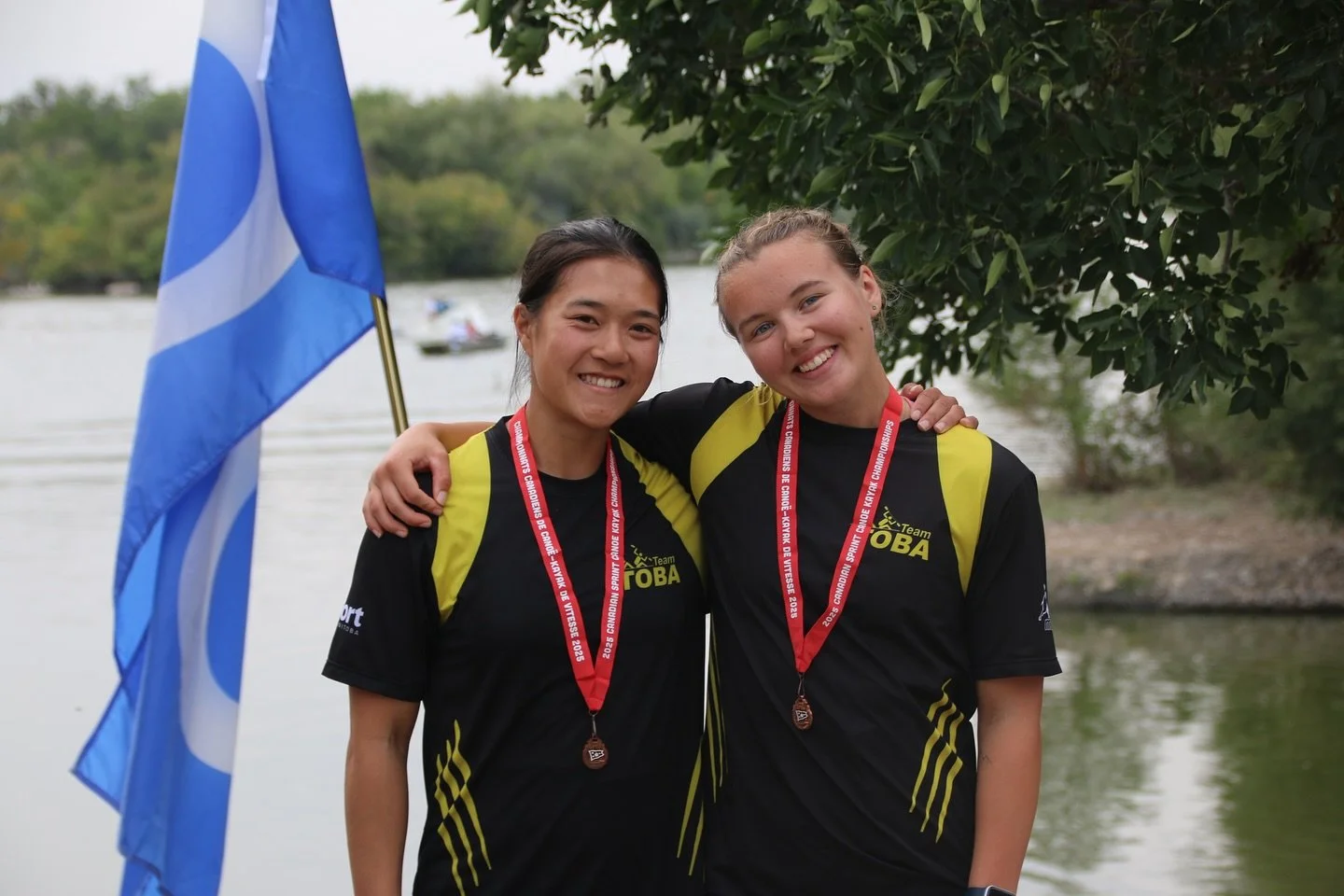 CKC Sprint Champs - Day 4
CONGRATULATIONS TO OUR DAY 4 MEDALISTS!!
🥉Nora Hanson, Chantal Ip - BRONZE - Open Women&rsquo;s K2 1000m
🥉 Esm&eacute; Boning, Mischa Grover, Stephanie Juarez-Beaulieu, Hannah Wintoniw - BRONZE - Junior Women&rsquo;s CC4 5
