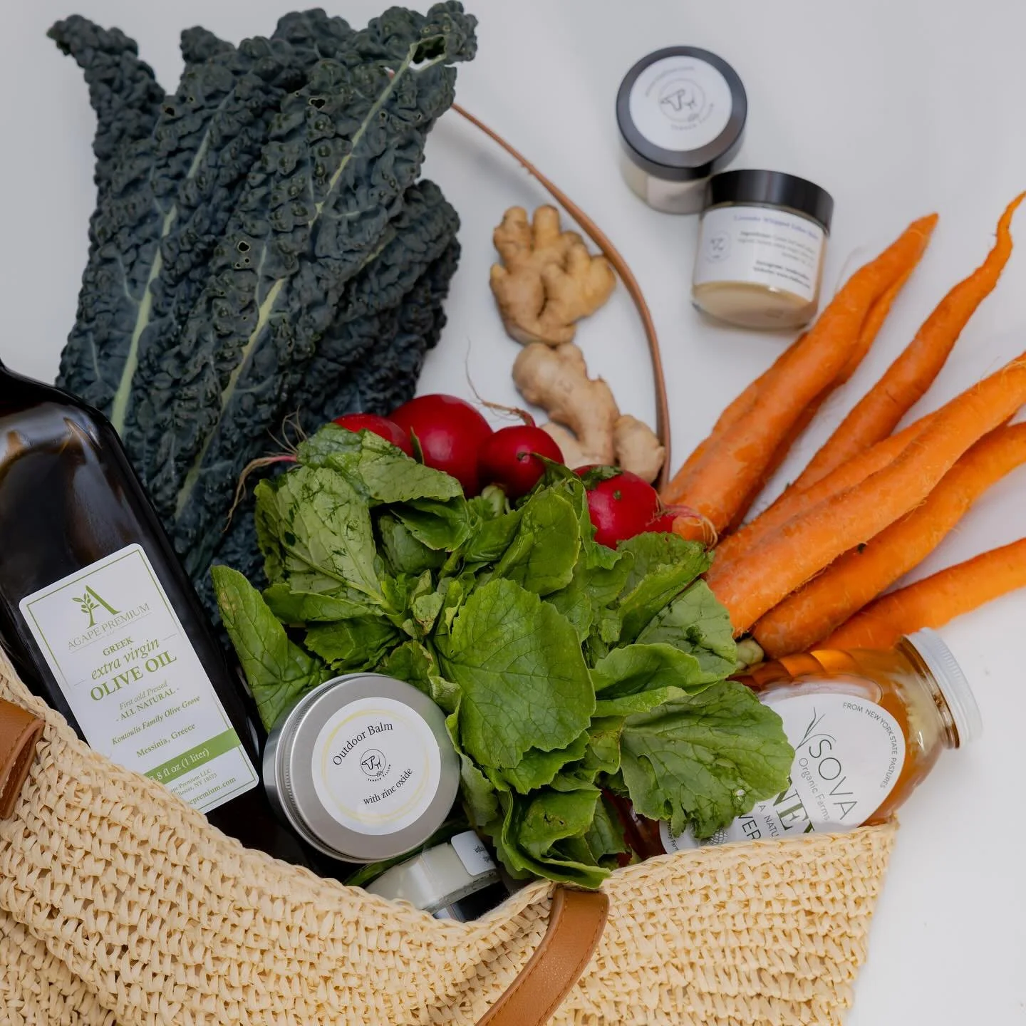 🥬 Did you know that we are a vendor at the Larchmont Farmers Market in Larchmont, NY? We are there once a month with all of our products, including our signature whipped tallow balms. Come say hi and sample some of our whipped tallow balms at our ne