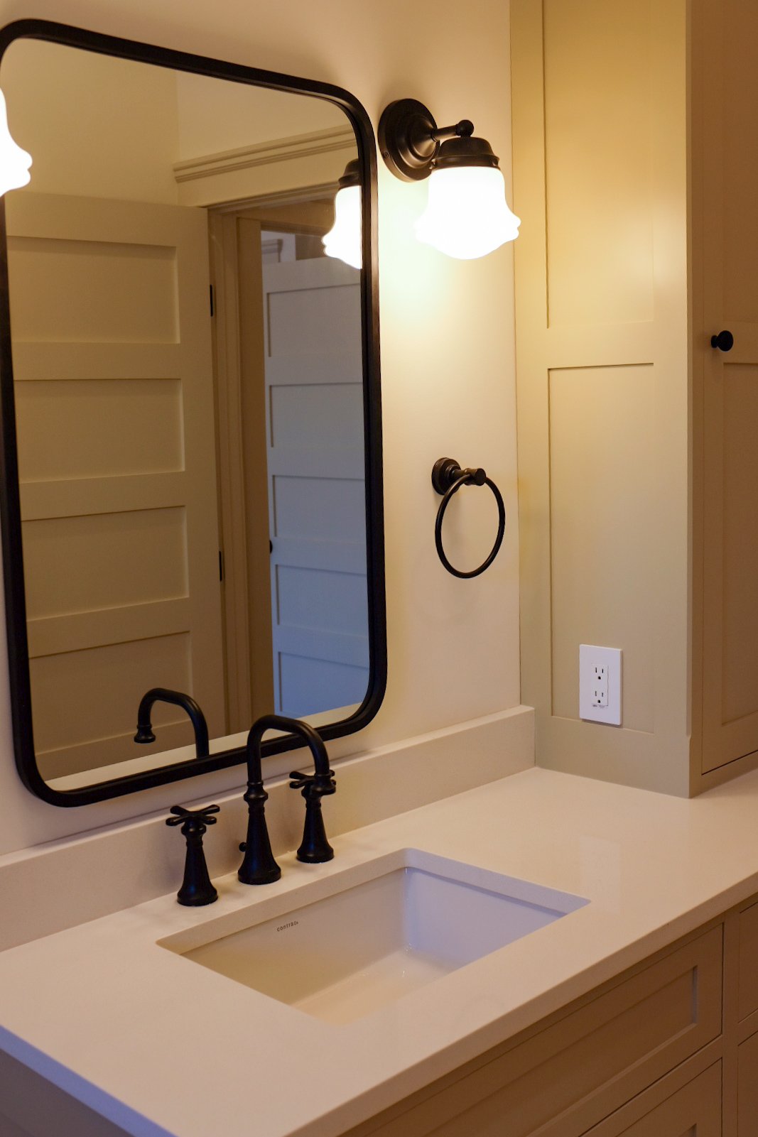 Kinnaird Park Craftsman Home - in collaboration with ArtHouse Residential and Julie Adams