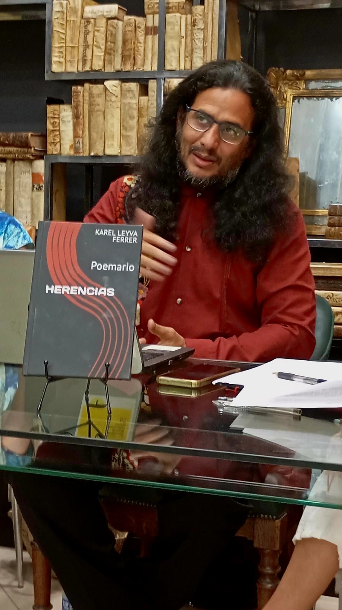 malaga libreria Isla Negra.jpg