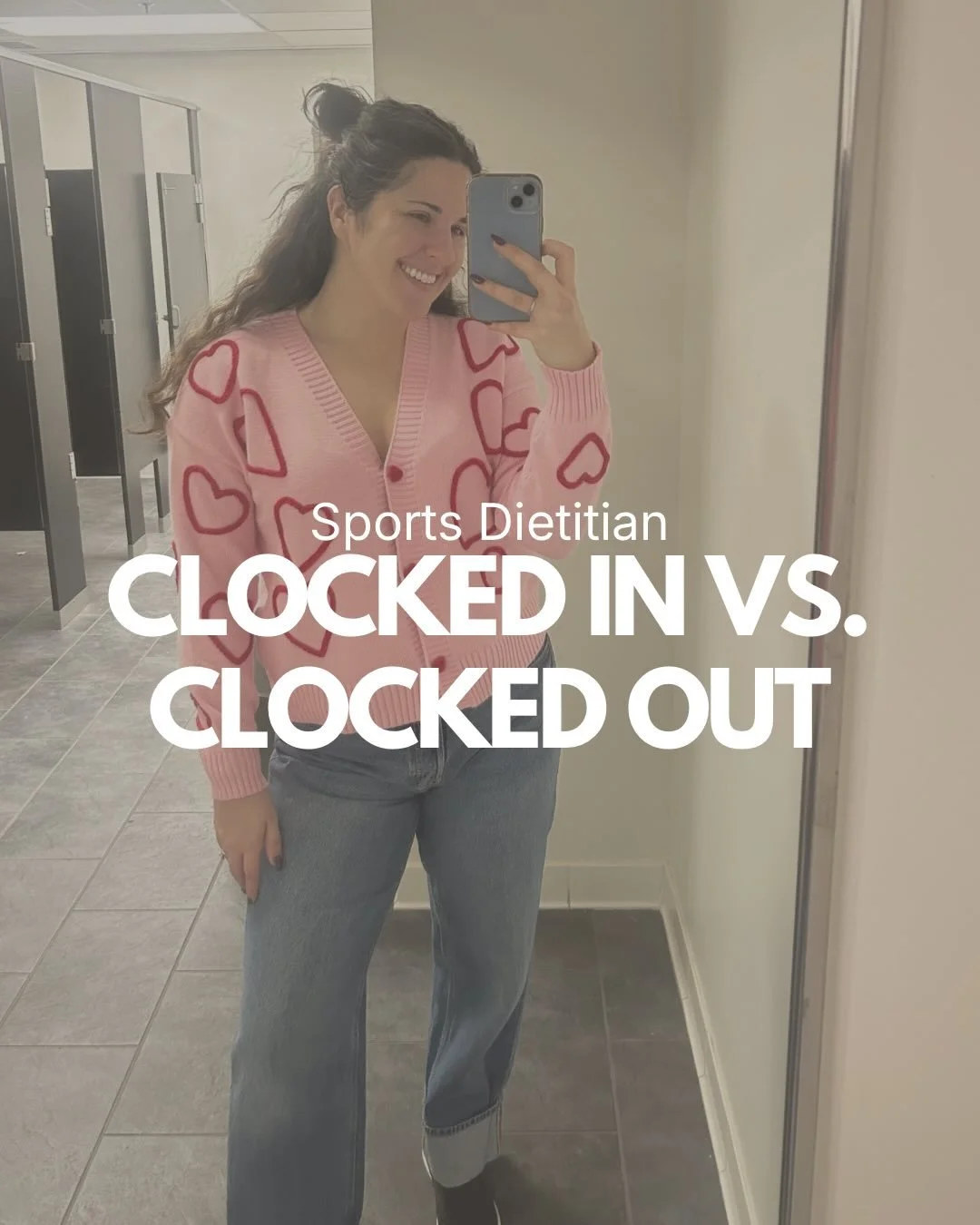 Work me: 📢🧍🏻&zwj;♀️🍌🥯🍗🥨🍳🏋🏻&zwj;♀️
Me in real life: 🏋🏻&zwj;♀️🐶👫🏻🏖️☕️🍦👩&zwj;🎤🪴

#clockedin #sportsdietitian #sportsrd #womeninsports #clockit