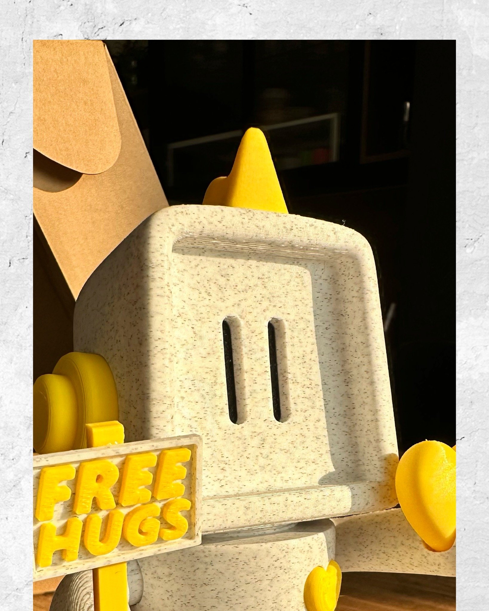 &quot;Lovy n&deg;1&quot;
17 x 11 x 8 cm
3D stamp with marble effect PLA

#statue #statuecollectors #statuecollectors #arttoys  #swagger #popculture #arttoyculture #pop