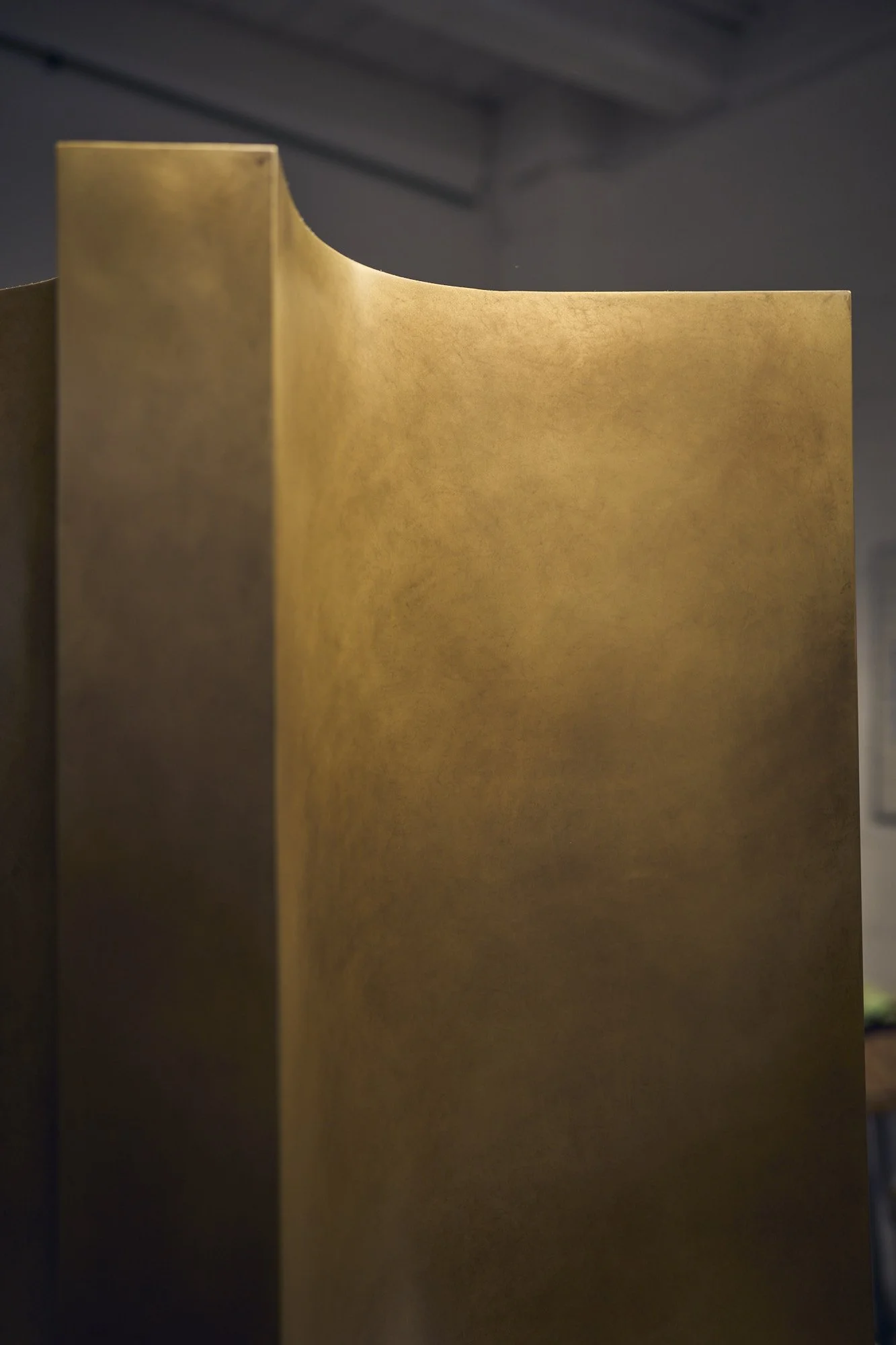 Curved Table Base