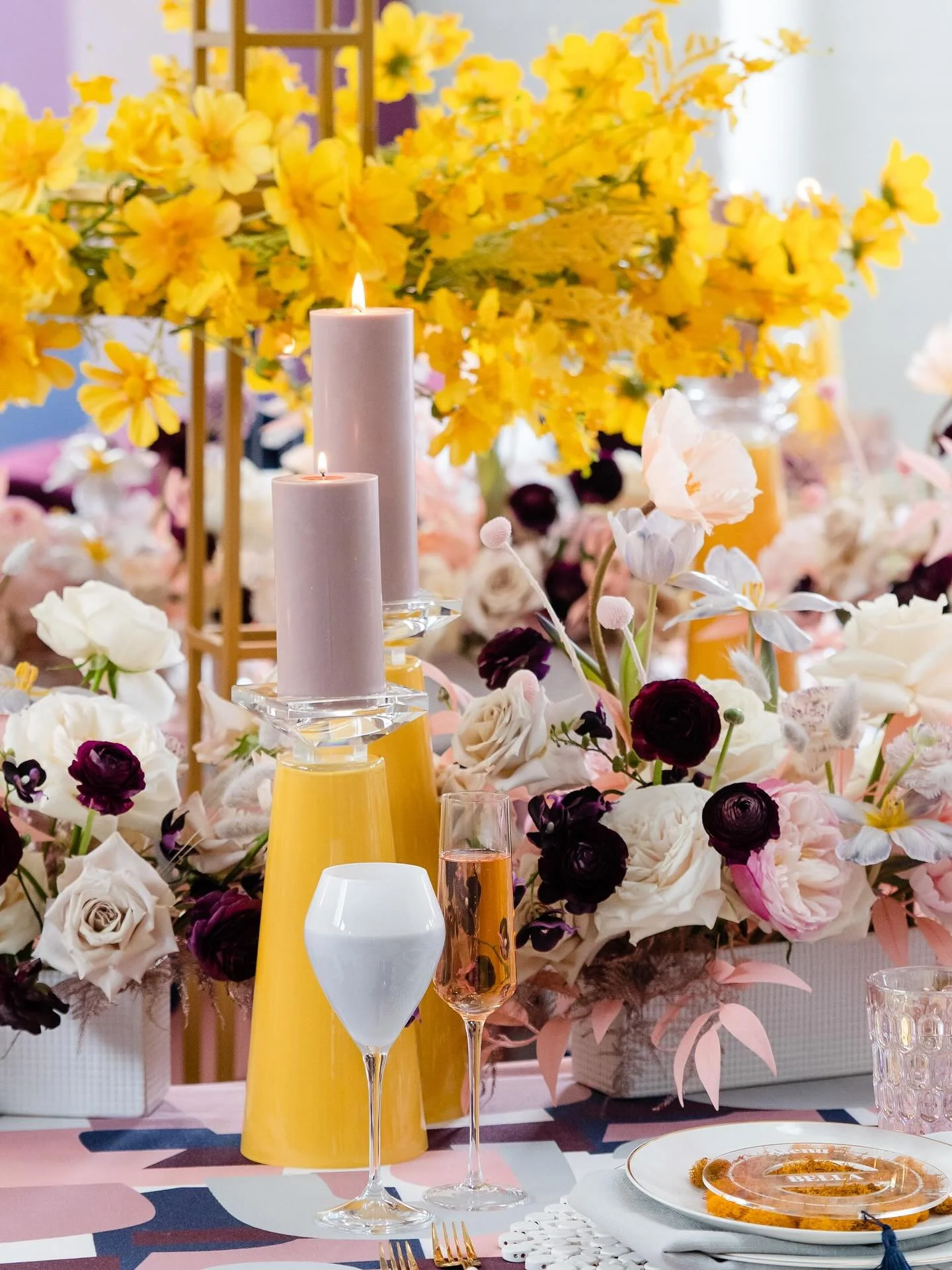 Throwback to one of our favorite collaborations with @rockymtnbride 💛 Gorgeous tablescape and concept from @lushaevents highlighting the happiness of yellow. ☀️ 

Featuring Nocturne Navy + Lavender Sunset pillar and tapers 

Publication: @rockymtnbr