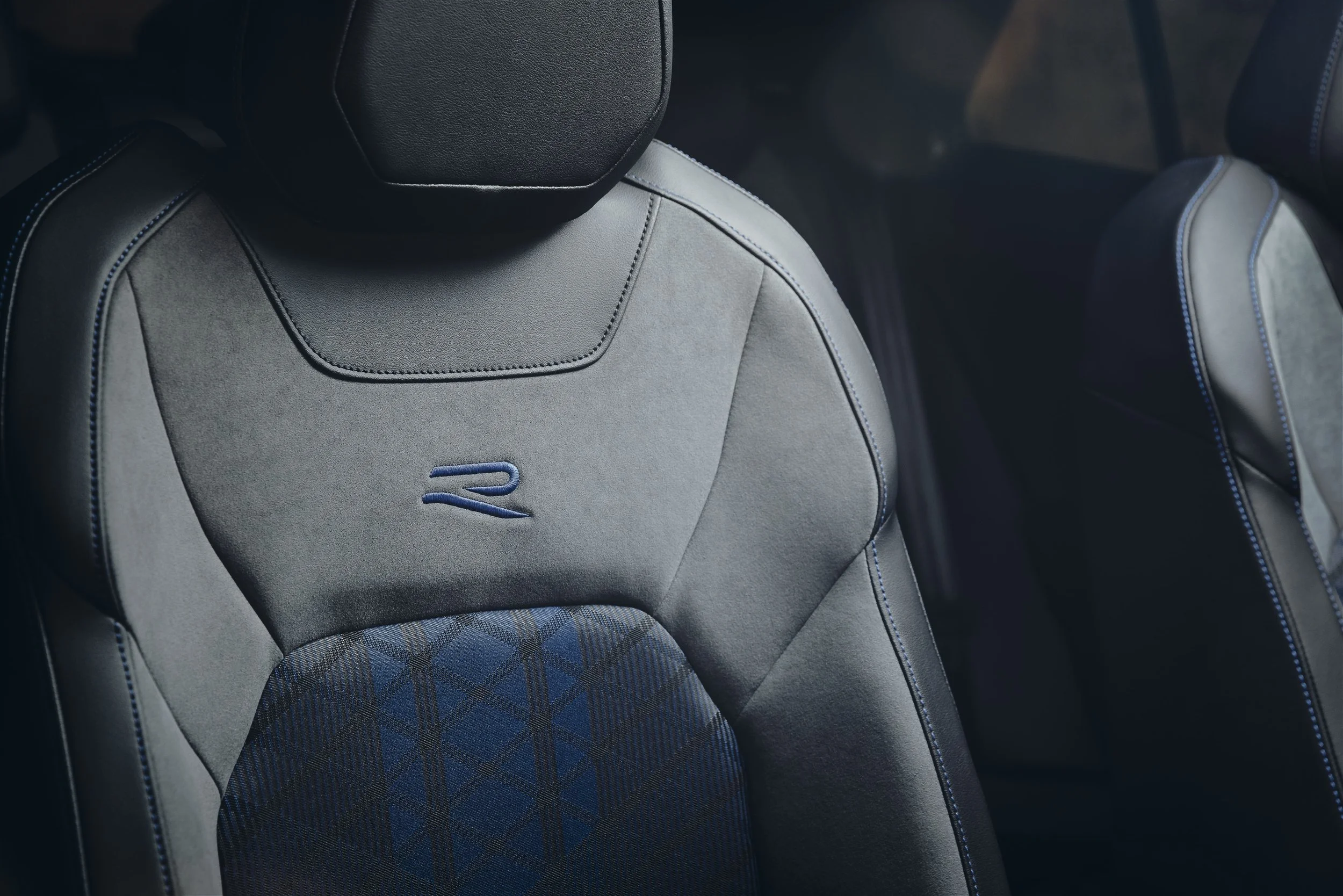 2023-VW-T-Roc R Grid- High Res Assets-6.jpg