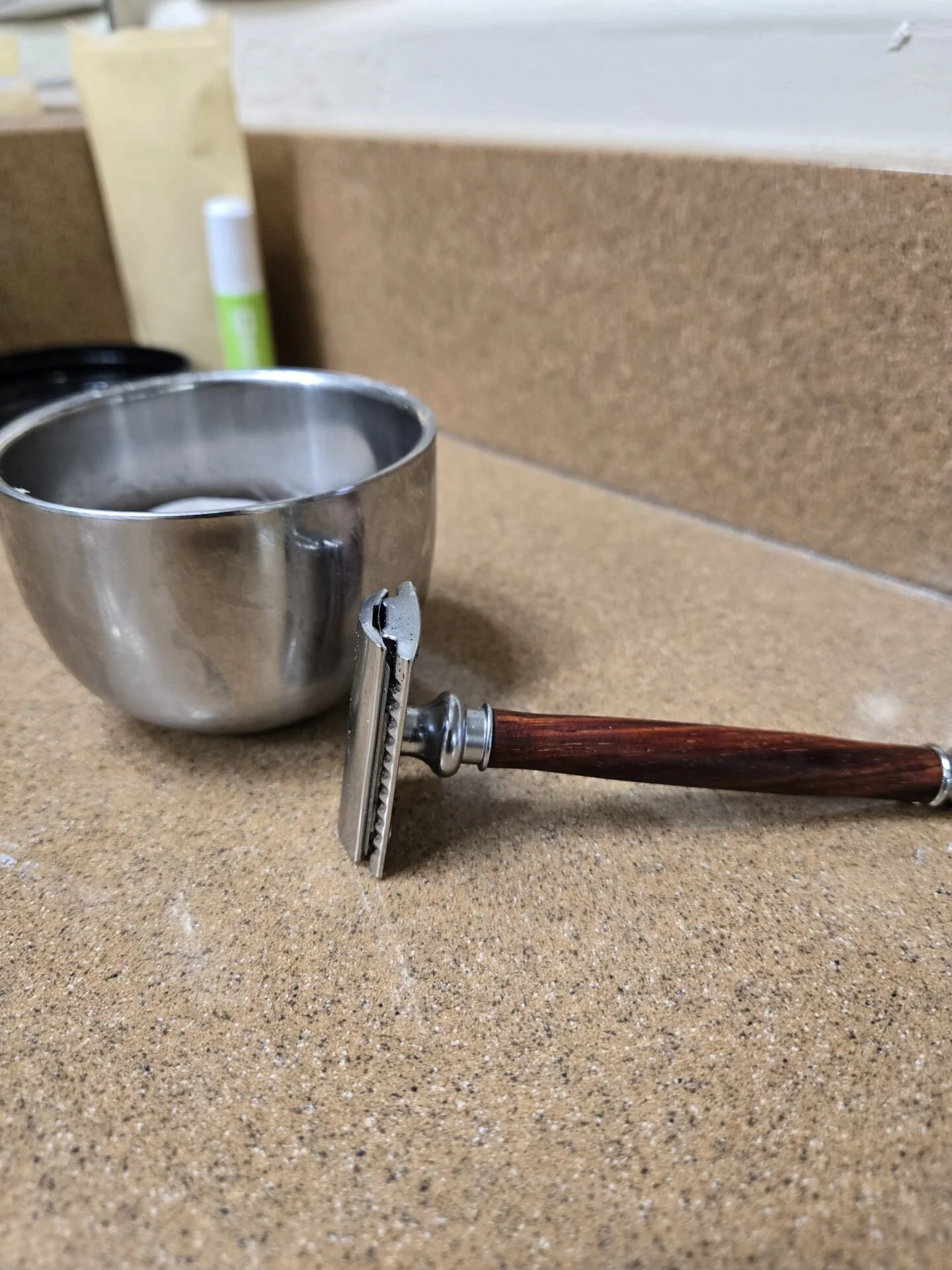 Hardwood-Safety-Razor.jpg