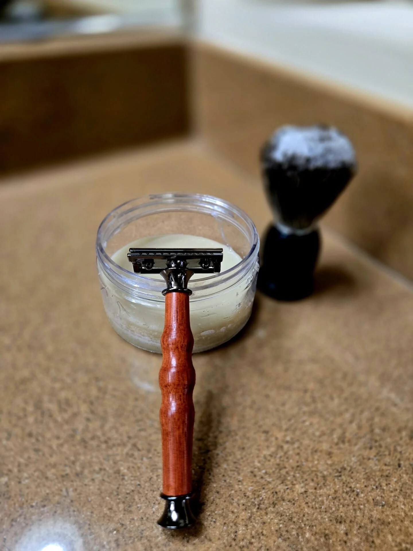Gun-Metal-Safety-Razor.jpg