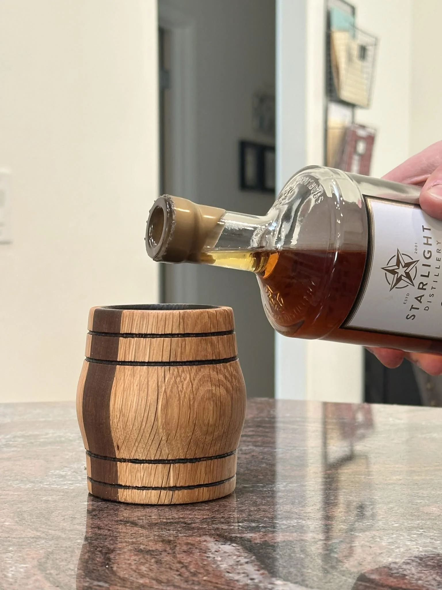 A striking combination of barrel-ready white oak and rich black walnut. The oak body provides structure and subtle whiskey character, while the walnut accent adds visual contrast and a hint of warmth. A bold, balanced design for those who appreciate 