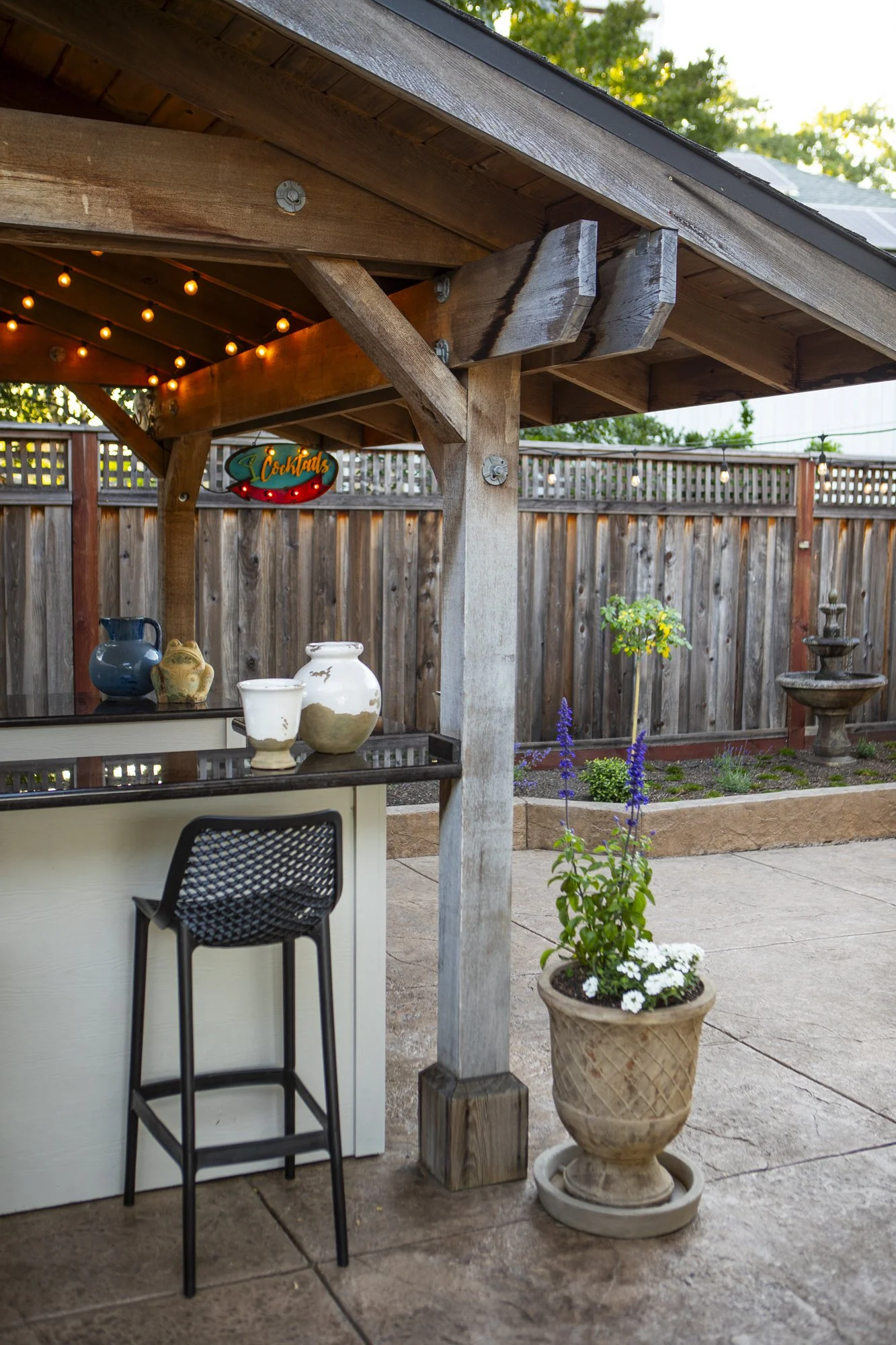 PINE_MHG_Italian Poolside Retreat_Low Res_0014.jpg