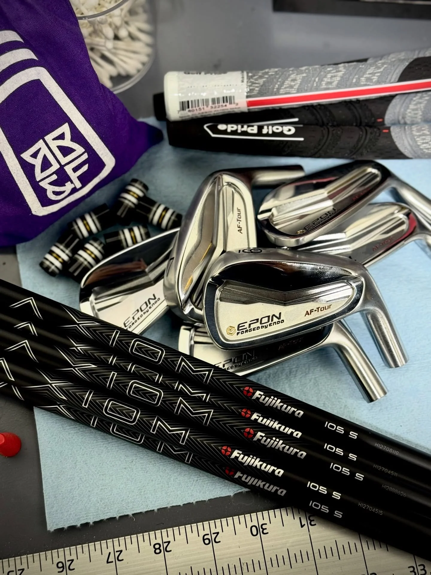 Epon x Axiom = 🧈 #tdgolfstudio #epongolf #fujikuragolf #customgolfclubs #whyilovethisgame