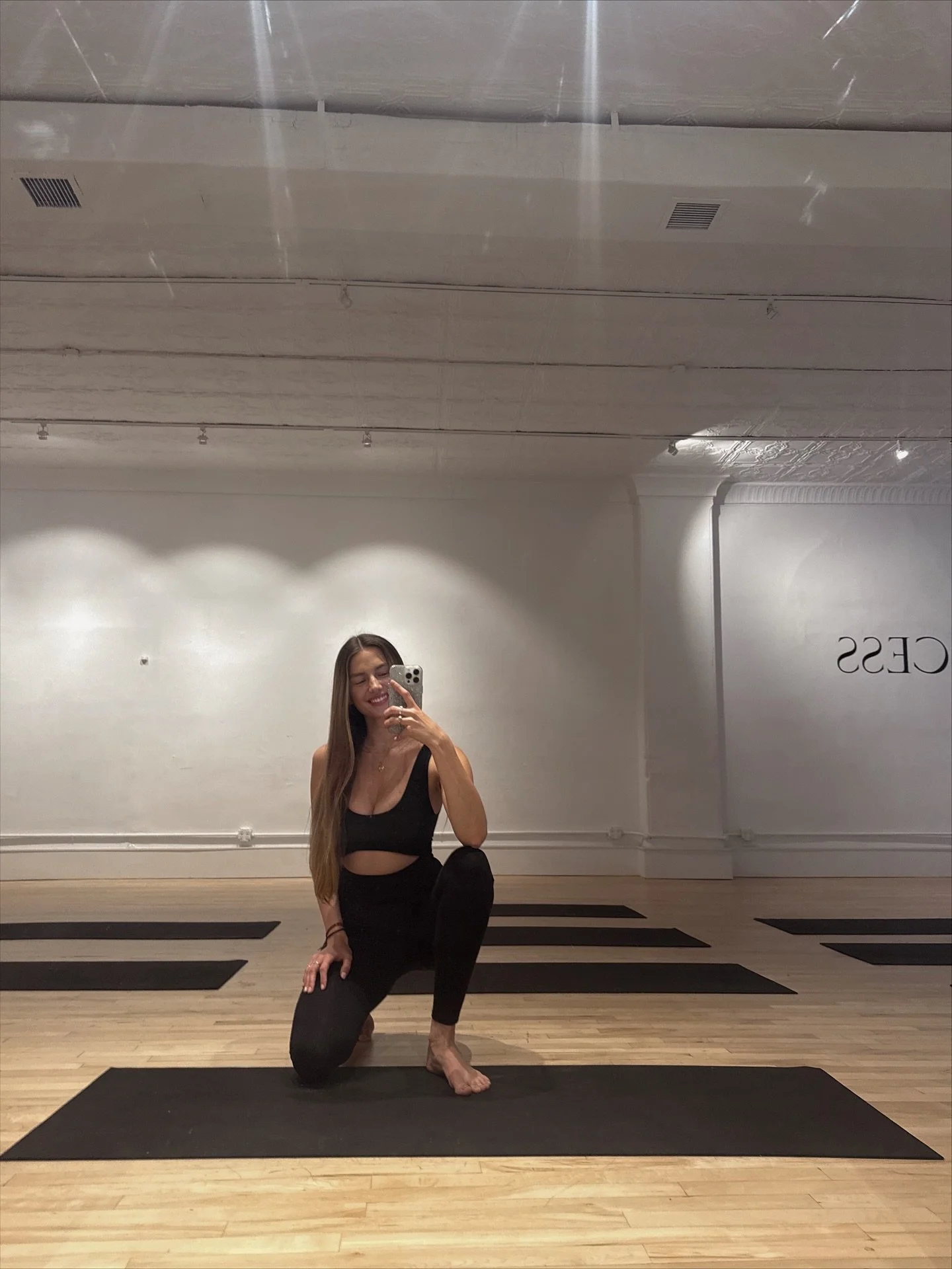 sweetness 🤍🌙

tending to the inner garden together.

*
*

10.21.25 new moon HARMONY @livetheprocess
making magic with @unfoldingalexis @nicole_autumn_ ✨

somatics, yoga, meditation, new moon ritual. the stillness in the room afterwards was wild. qu