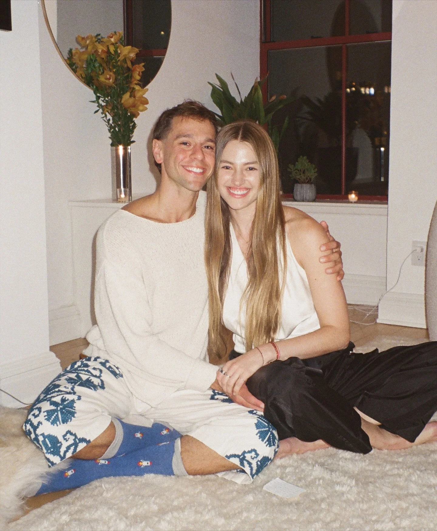 10.29.25 ✨

THE CIRCLE &times; @dlabb

&ldquo;FLIPPING THE SCRIPT&rdquo; &mdash; movement, meditation, journaling, connection, PLAY.
Daniel (in only the way *he* can) invited us to peel back the stories that keep us small&hellip; and rewrite them tog