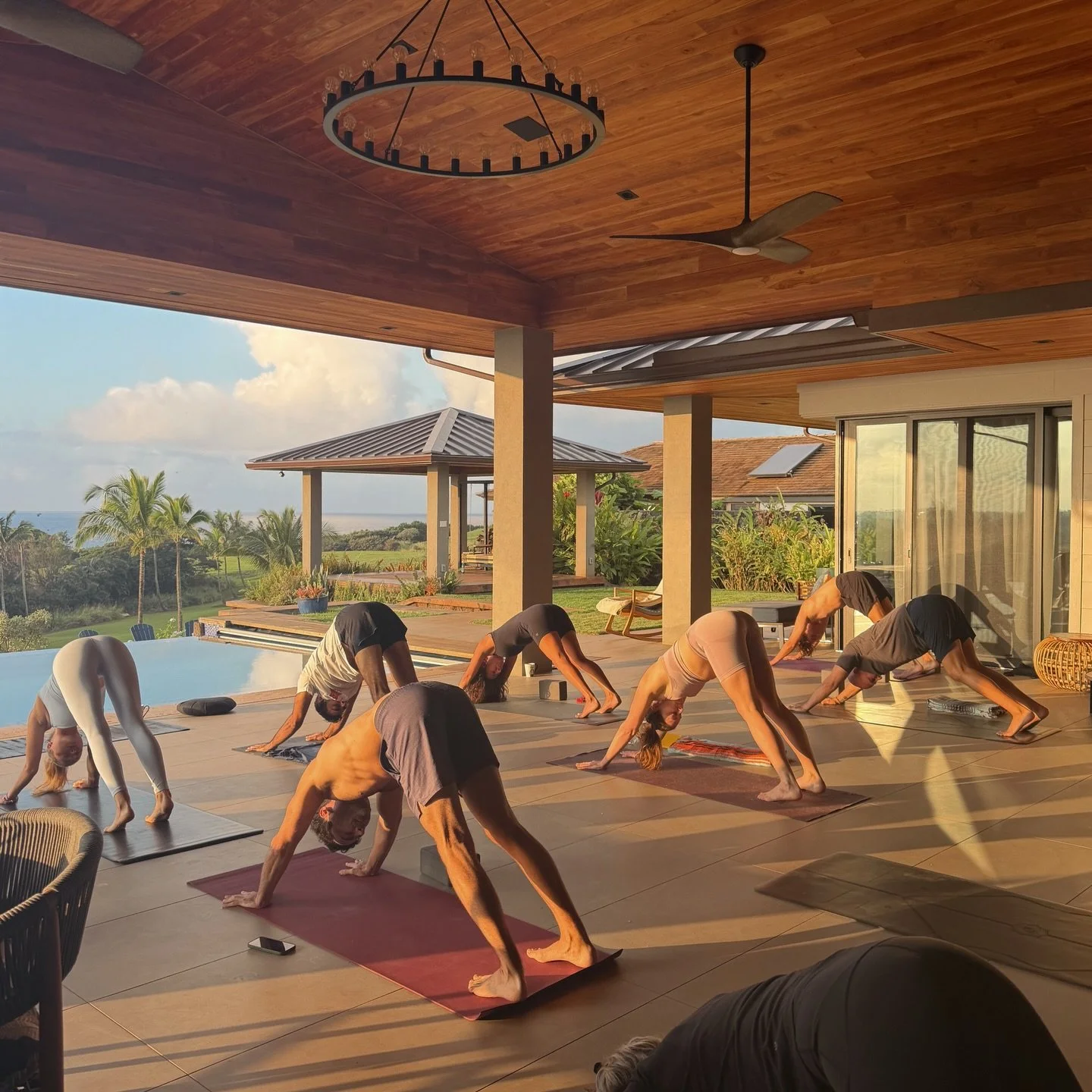 THE ENERGY ALCHEMY RETREAT | KAUA&rsquo;I, HAWAI&rsquo;I 🌺
Part One 

I LOVE YOU I LOVE YOU I LOVE YOU ! 

Sooooo. This was the best week of my life. Truly. The Energy Alchemy Retreat was an otherworldly, continuous string of moments in time that fe