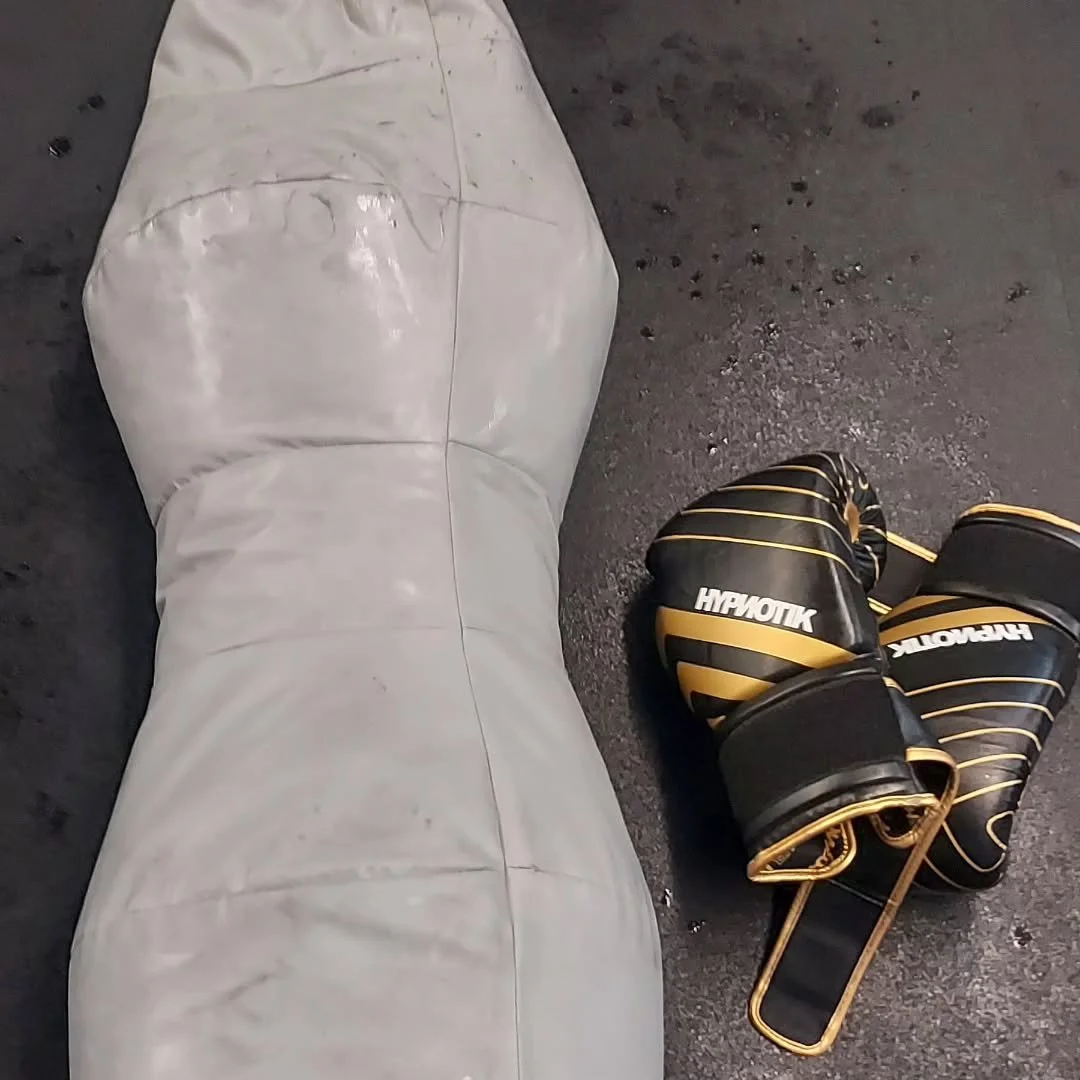 Come learn just enough MMA to get your ass kicked in a bar fight.

#wilmingtonnc #mentalhealth #newyearnewyou #groundandpound