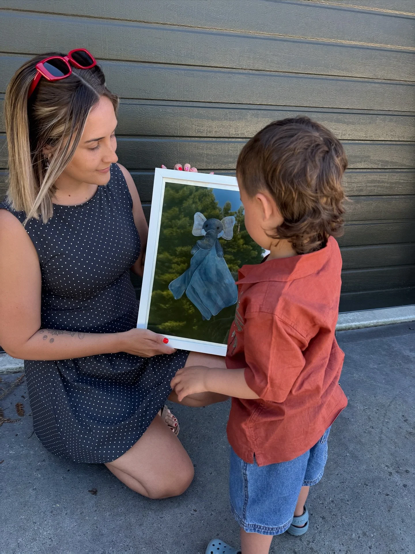 Not my usual art post but a very special one indeed!!!

Painted my nephew&rsquo;s favourite cuddly for his birthday 🫶🏽 How sweet that he recognised it straight away 🥹