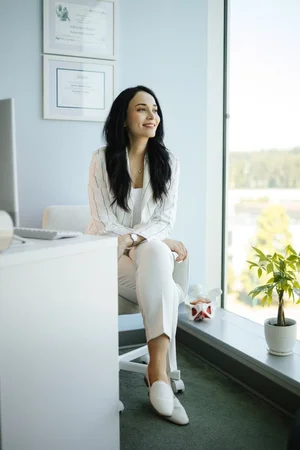 Nasim Delfaninejad, MScPT, registered pelvic health physiotherapist