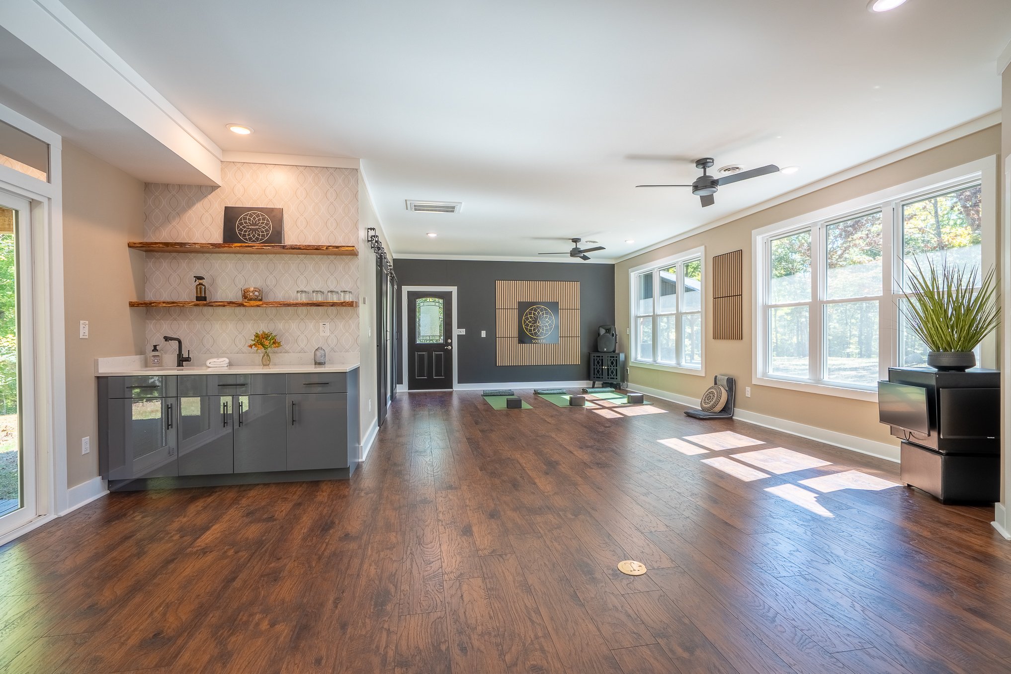 DEF07279-HDR.jpg